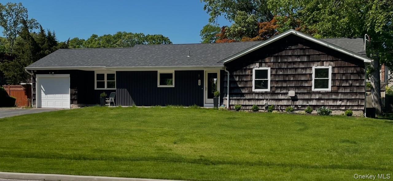Single Family Rocky Point Landing Road Suffolk County, NY 11778, MLS-1003076-2