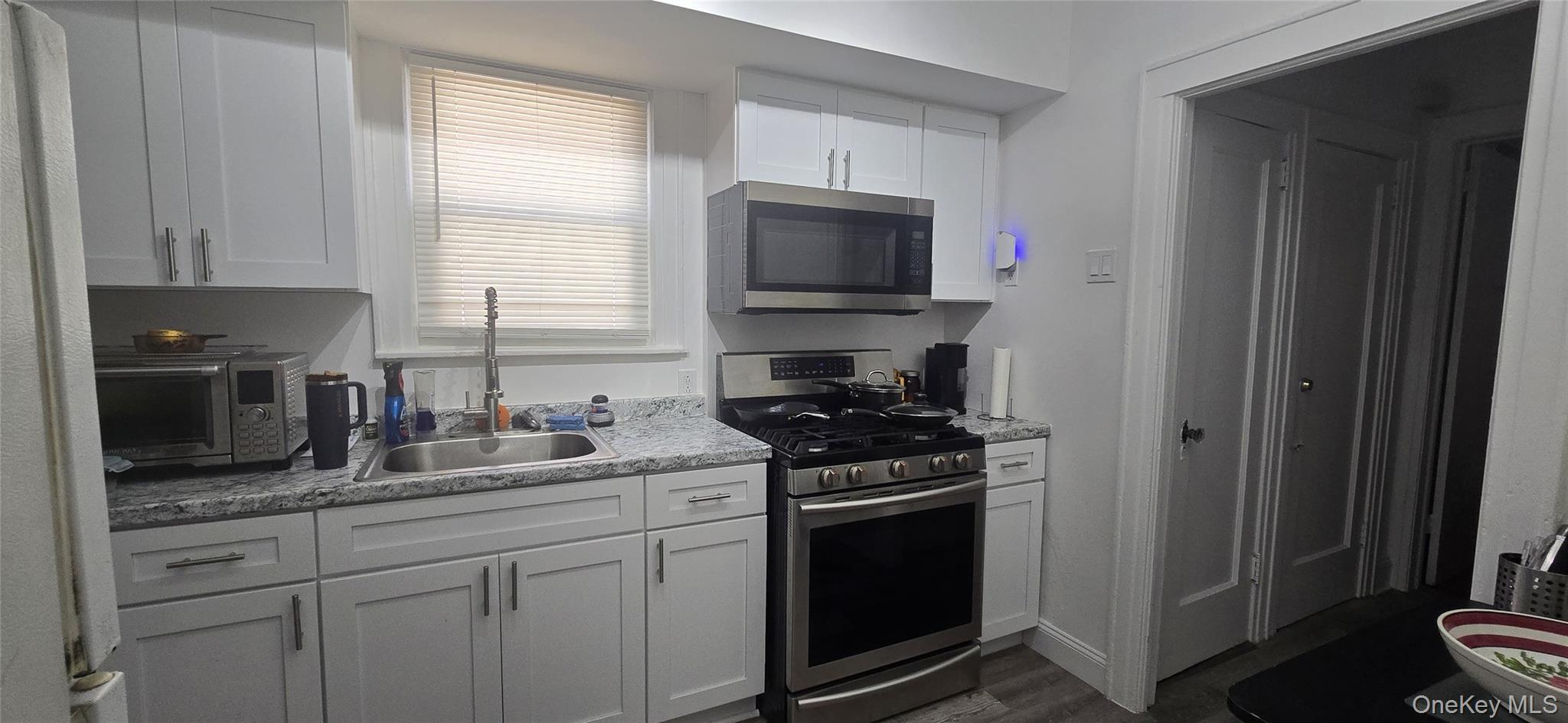 Single Family 200th Queens, NY 11412, MLS-1003094-4