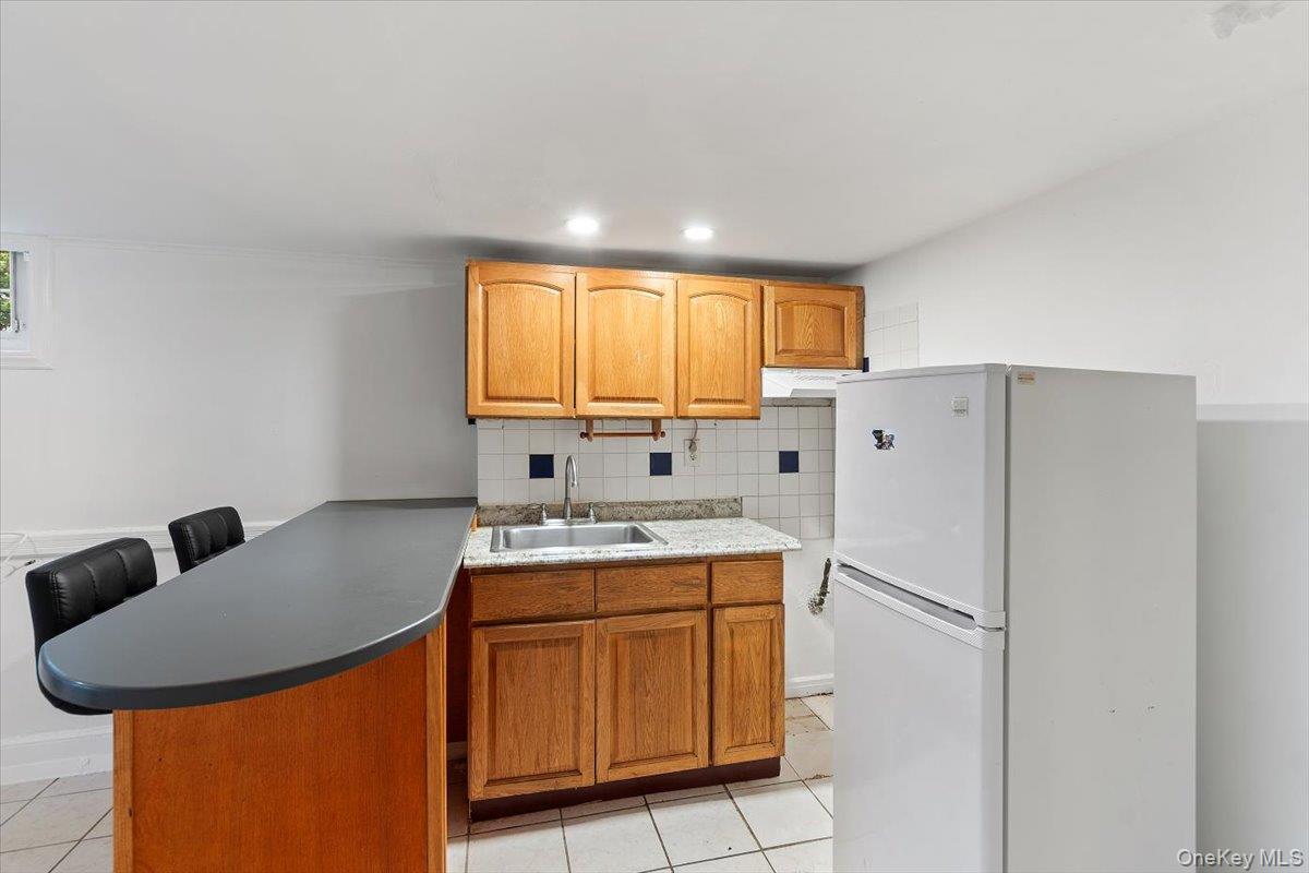 Single Family Powell Bronx, NY 10462, MLS-1003099-20