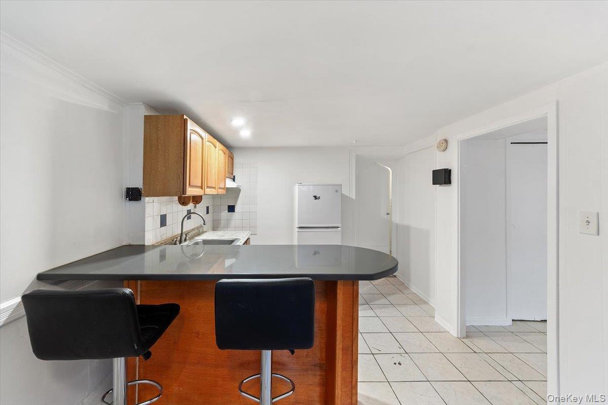 Single Family Powell Bronx, NY 10462, MLS-1003099-23