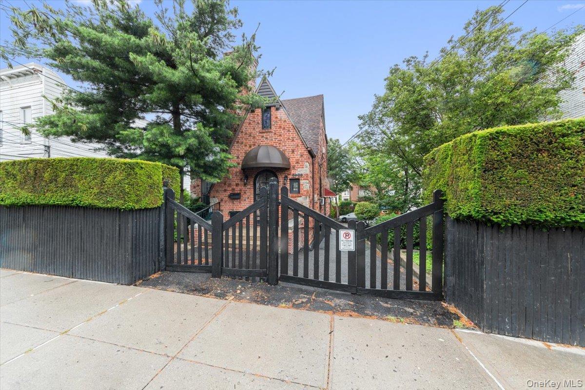Single Family Powell Bronx, NY 10462, MLS-1003099-28