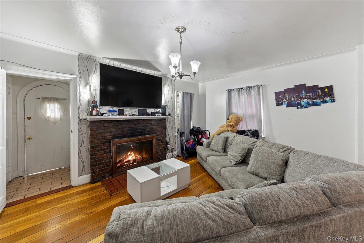 Single Family Powell Bronx, NY 10462, MLS-1003099-5