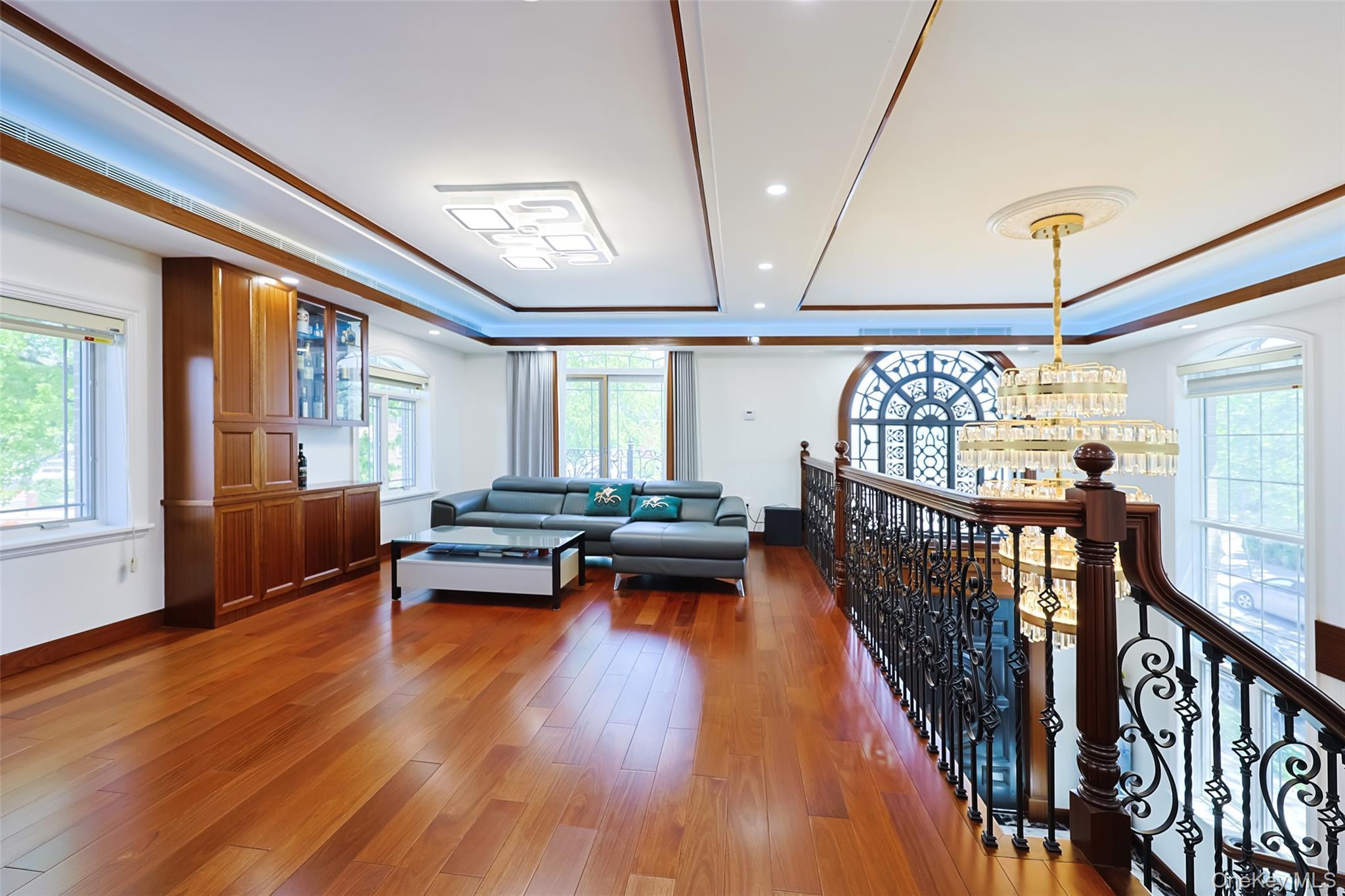 Single Family Francis Lewis Boulevard Queens, NY 11357, MLS-1003103-16