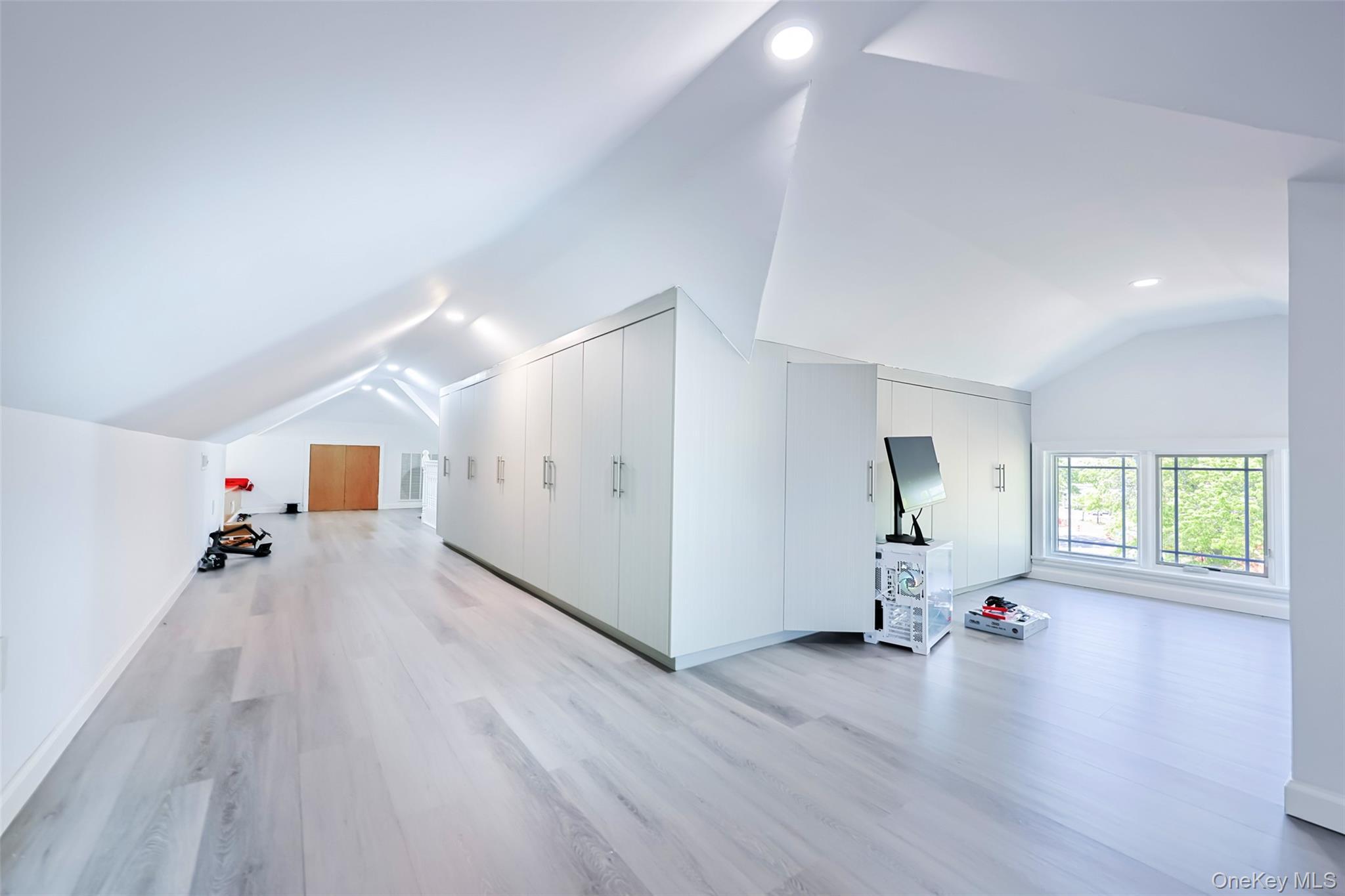 Single Family Francis Lewis Boulevard Queens, NY 11357, MLS-1003103-29