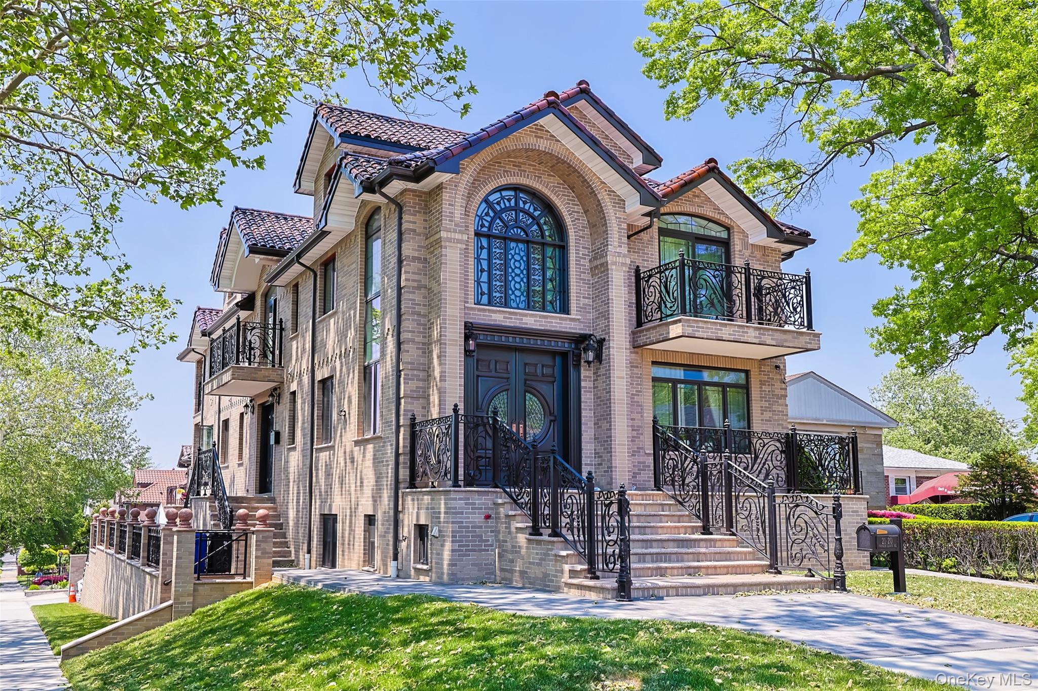 Single Family Francis Lewis Boulevard Queens, NY 11357, MLS-1003103-3