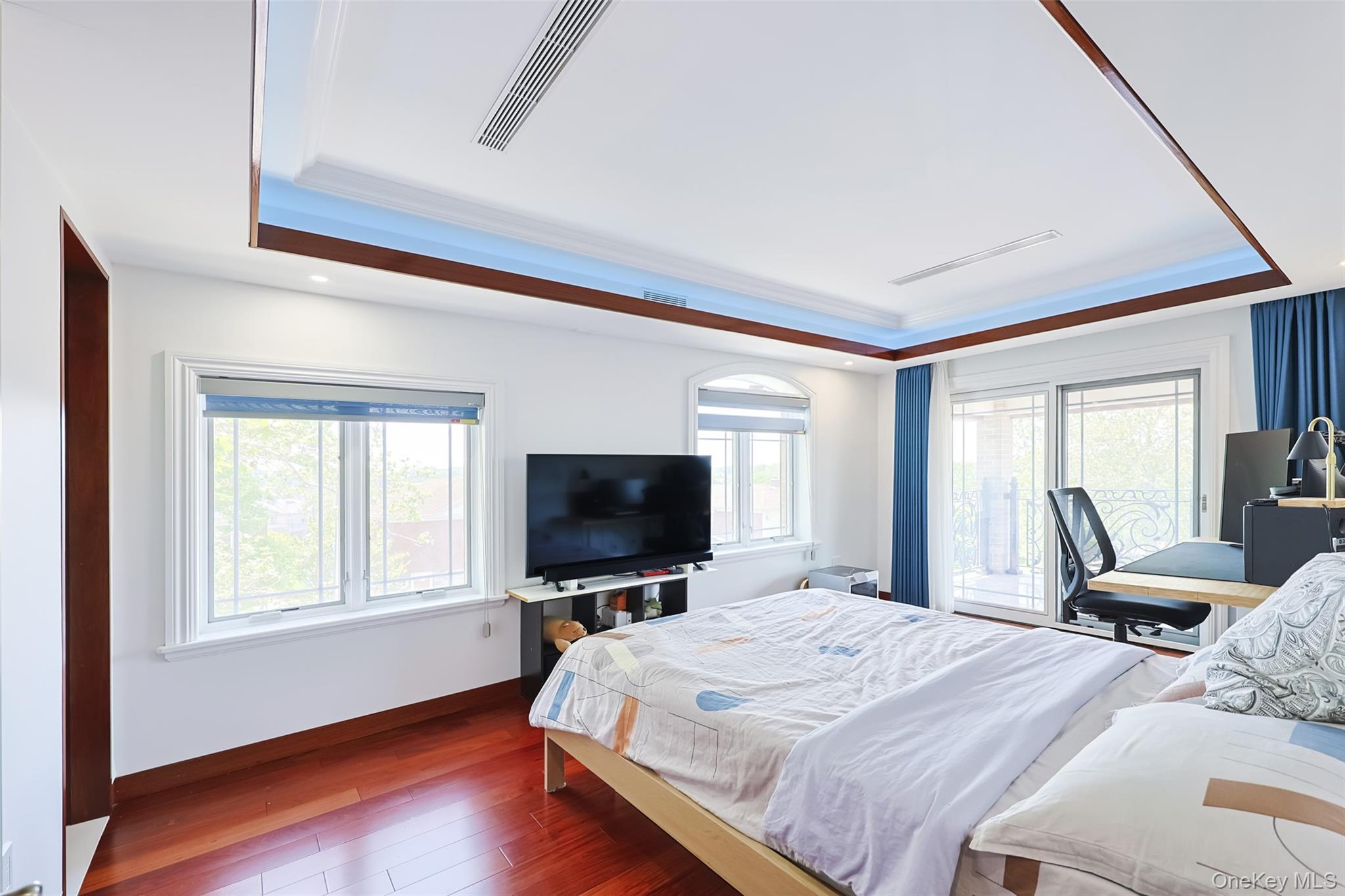 Single Family Francis Lewis Boulevard Queens, NY 11357, MLS-1003103-33