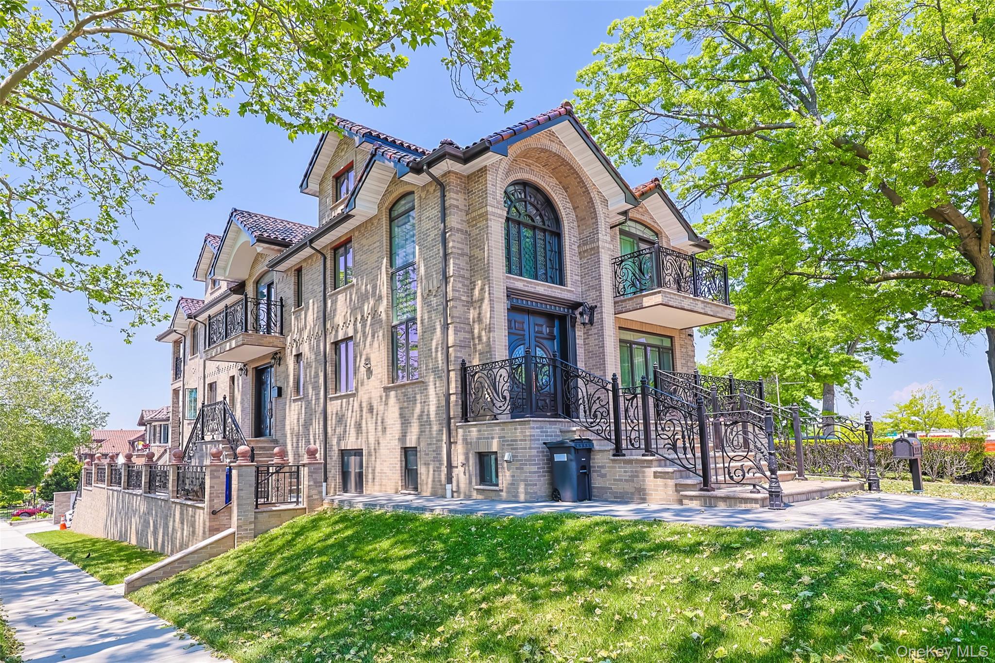 Single Family Francis Lewis Boulevard Queens, NY 11357, MLS-1003103-4