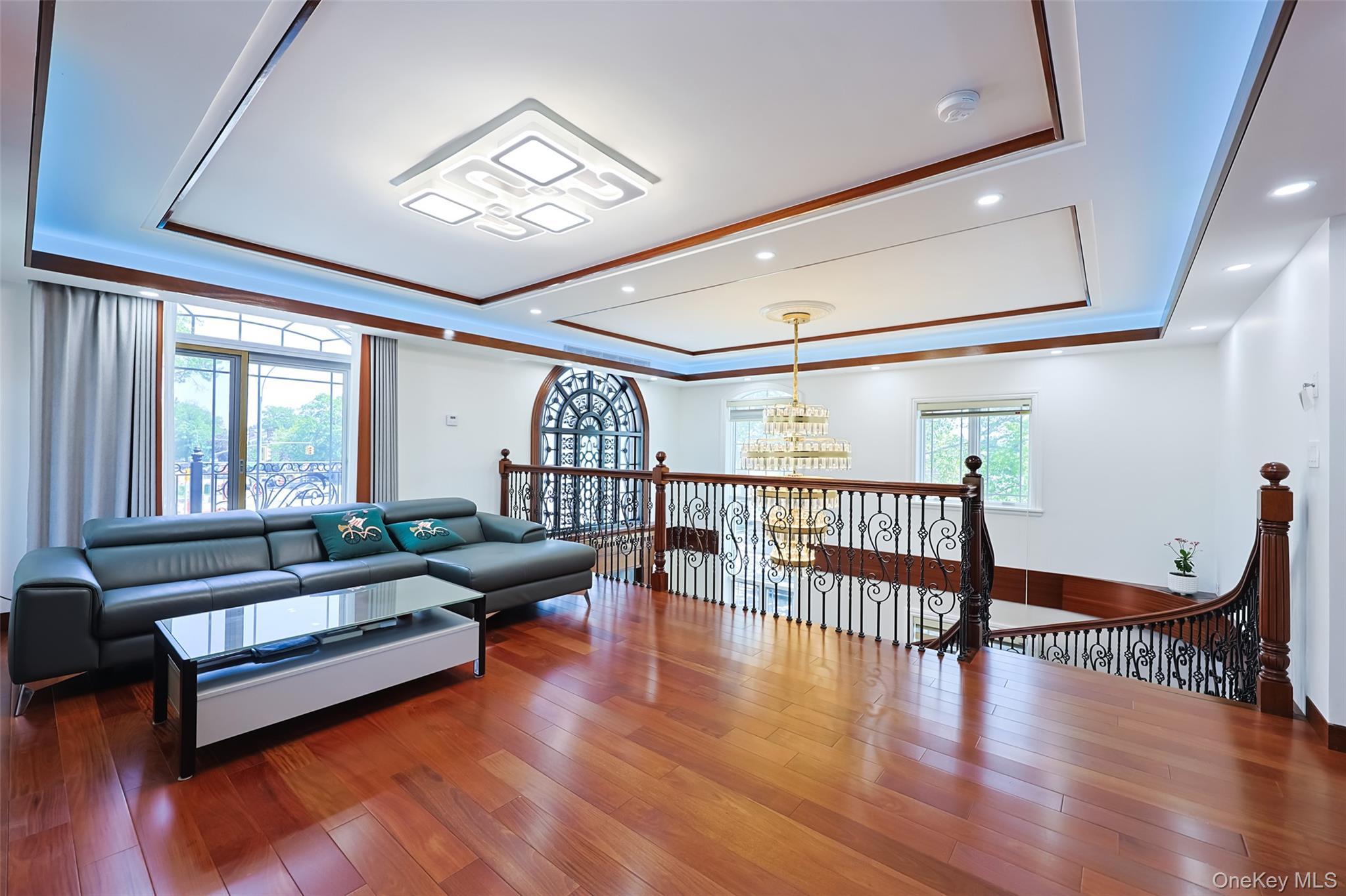Single Family Francis Lewis Boulevard Queens, NY 11357, MLS-1003103-43