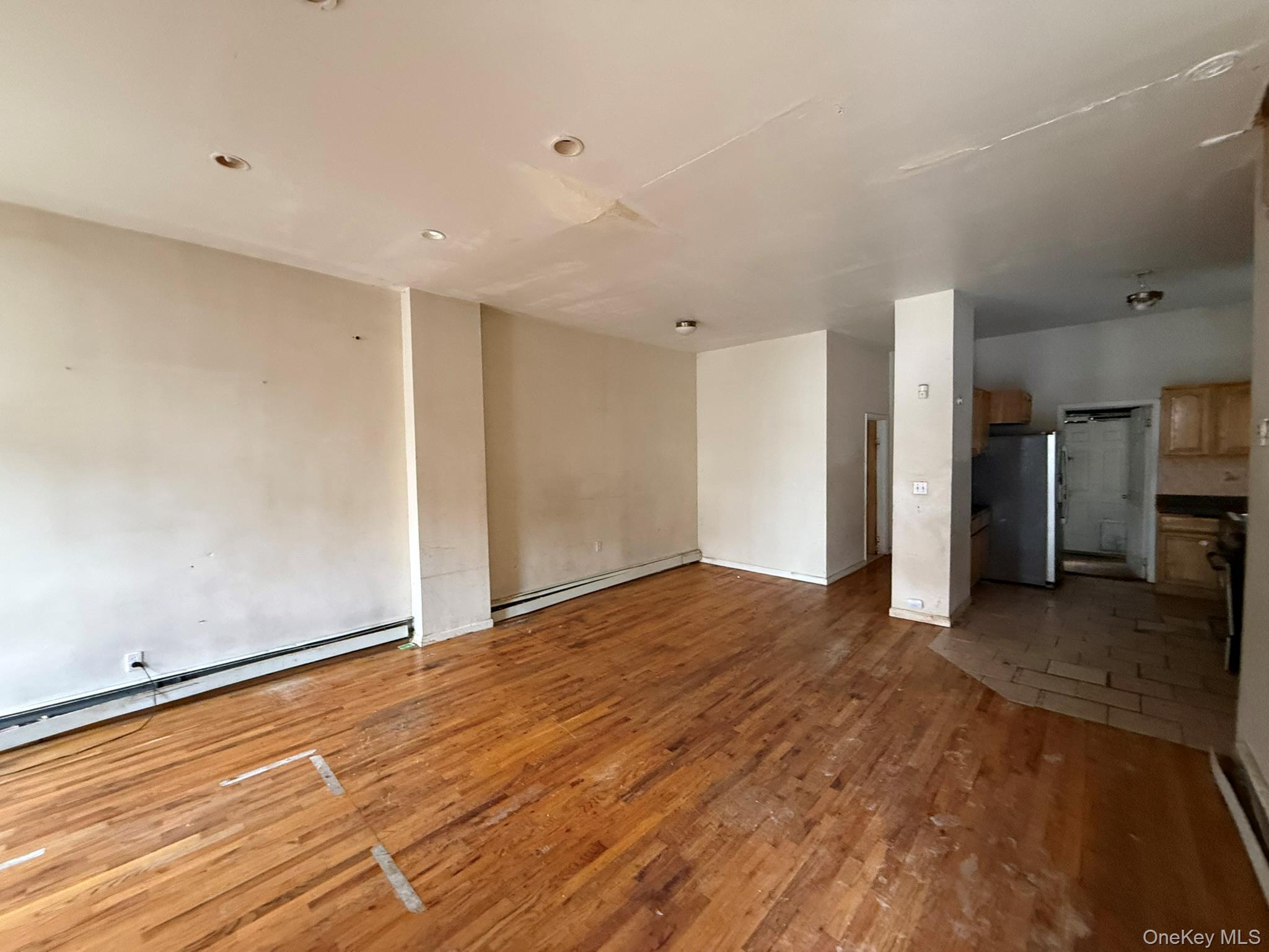 Single Family 218th Bronx, NY 10467, MLS-1003119-2