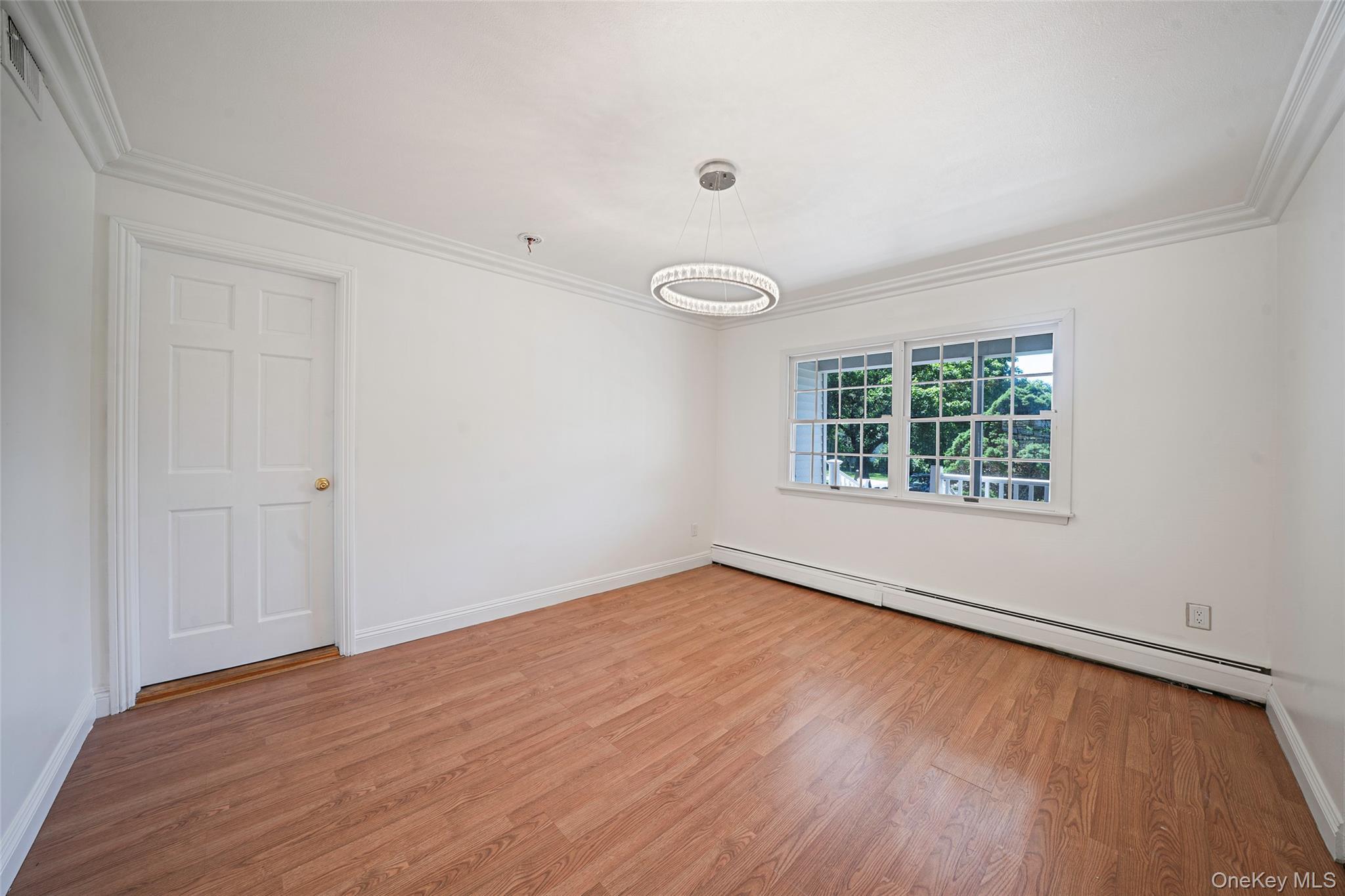 Single Family New Jersey Court Suffolk County, NY 11746, MLS-1003129-10