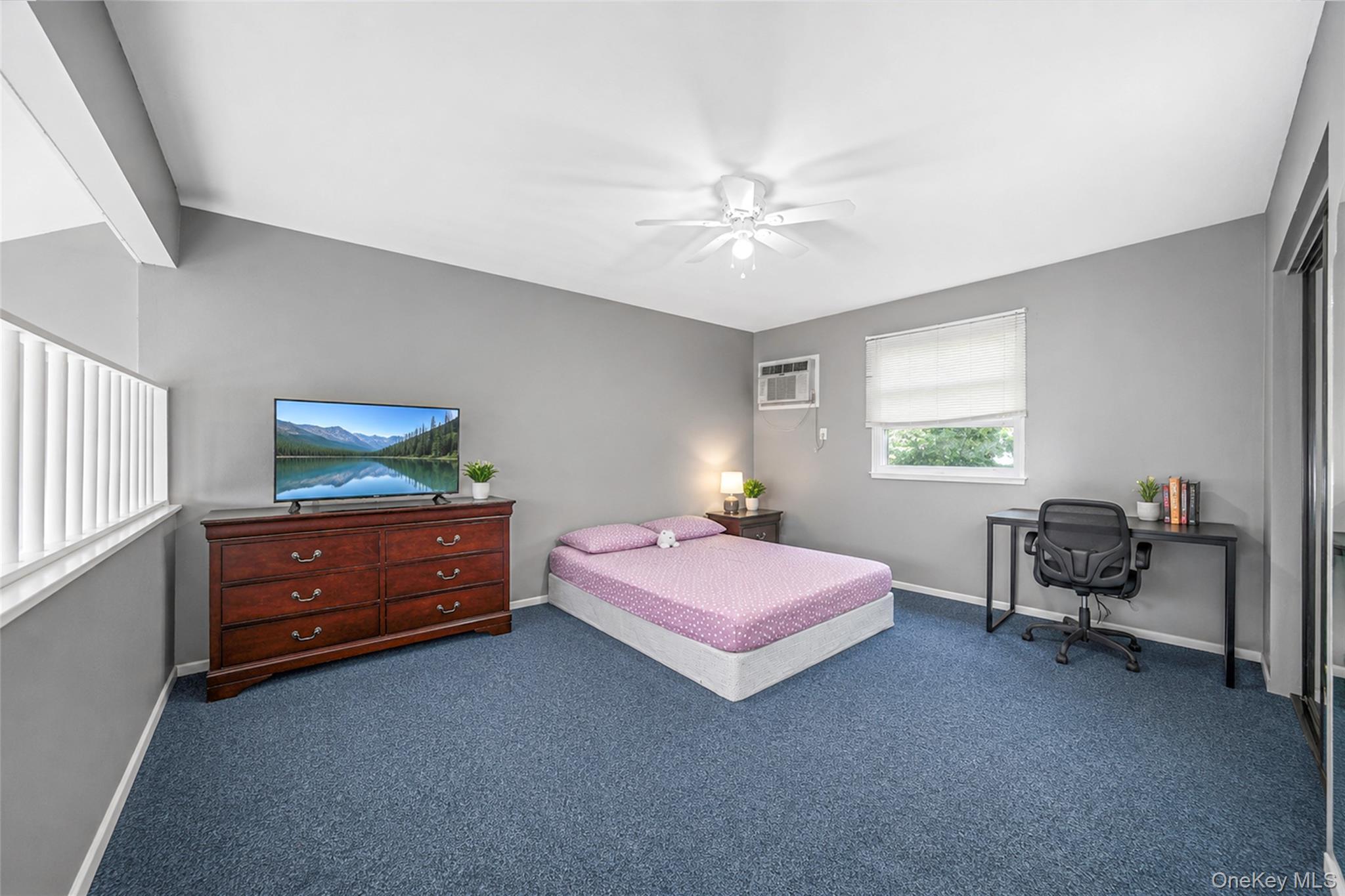 Single Family New Jersey Court Suffolk County, NY 11746, MLS-1003129-44