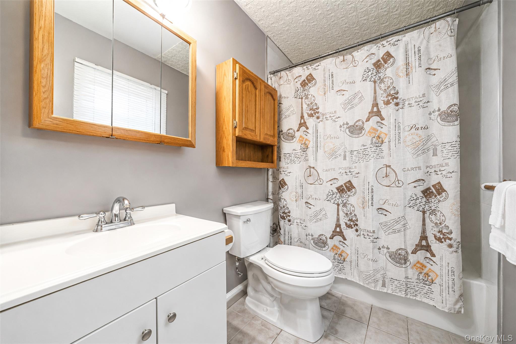 Single Family New Jersey Court Suffolk County, NY 11746, MLS-1003129-46