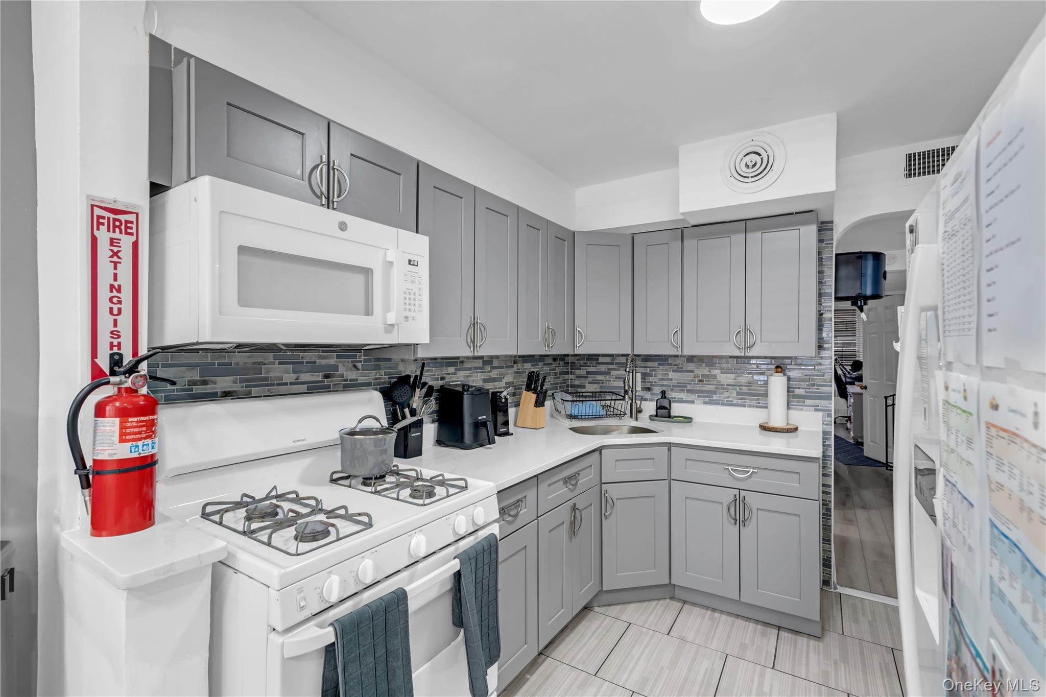 Single Family 83rd  Brooklyn, NY 11236, MLS-1003148-10