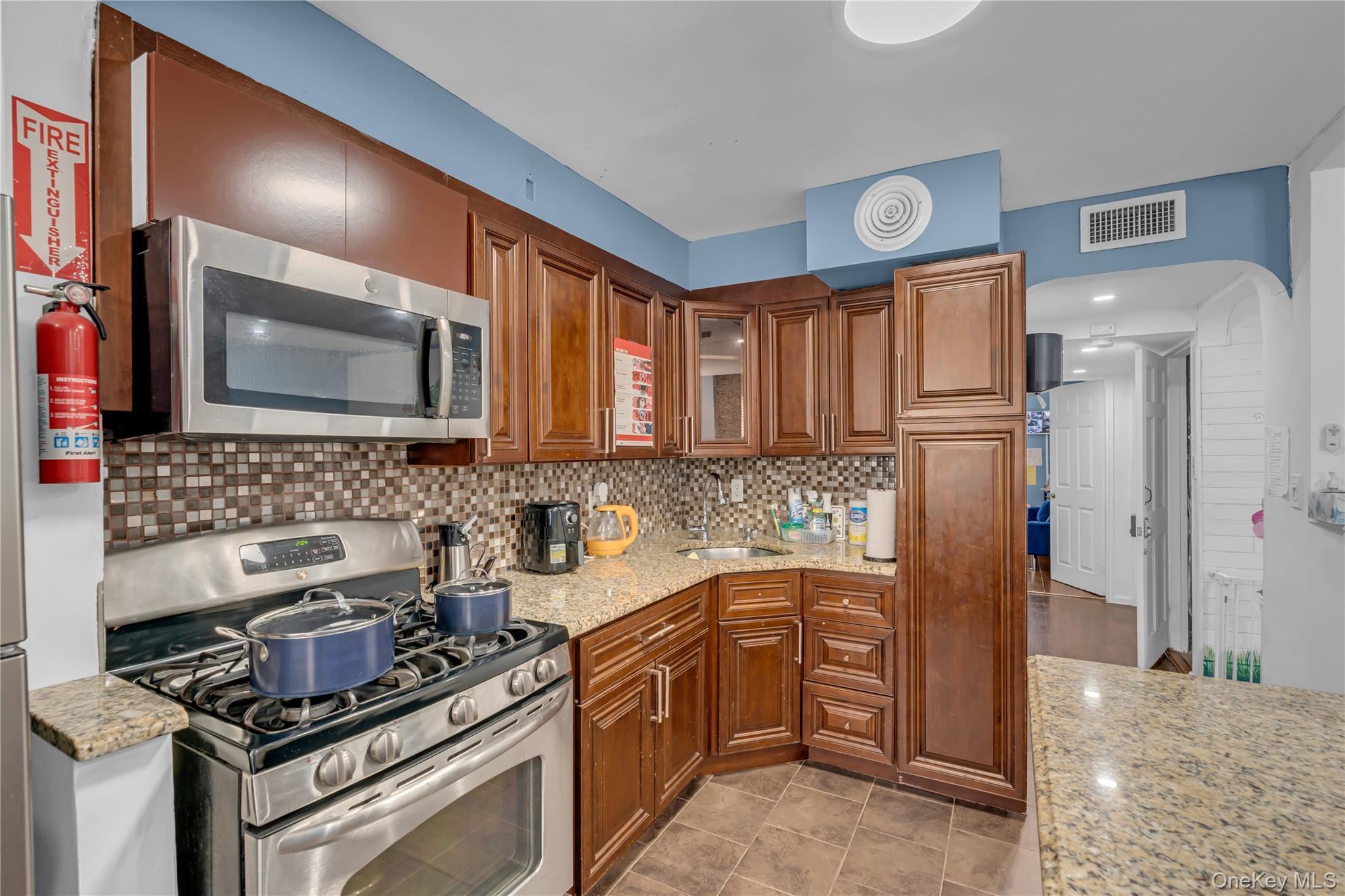 Single Family 83rd  Brooklyn, NY 11236, MLS-1003148-15
