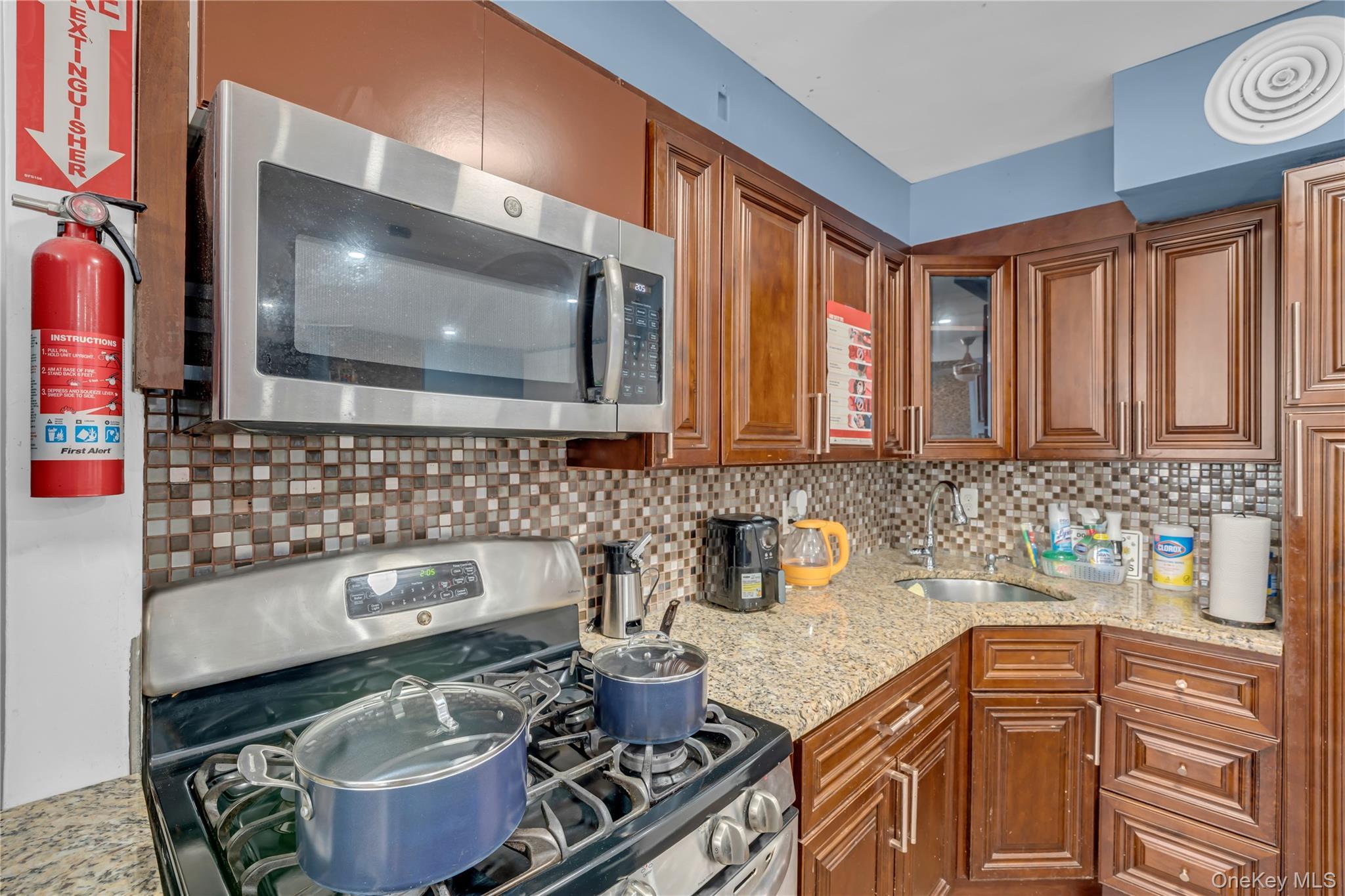 Single Family 83rd  Brooklyn, NY 11236, MLS-1003148-16