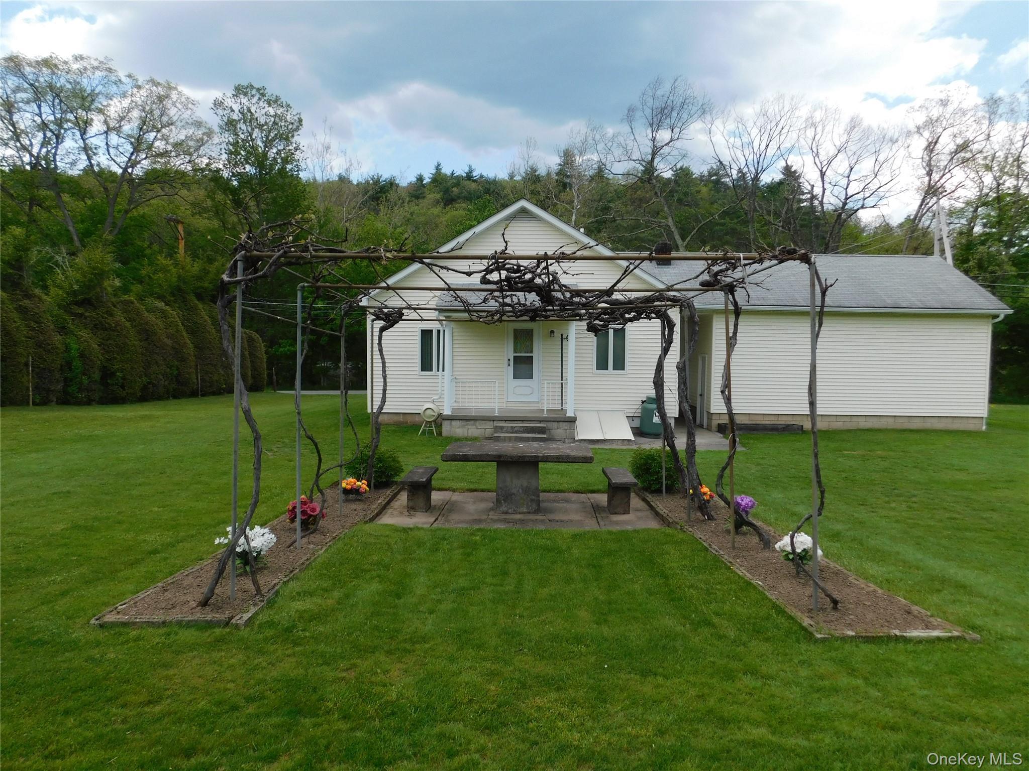 Single Family Sportsman Rd  Ulster County, NY 12446, MLS-1003162-4