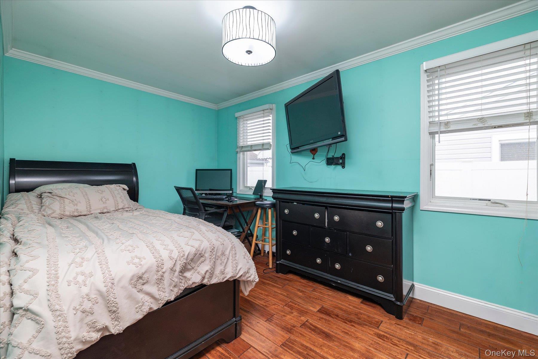 Single Family Royal Avenue Nassau County, NY 11572, MLS-1003172-15