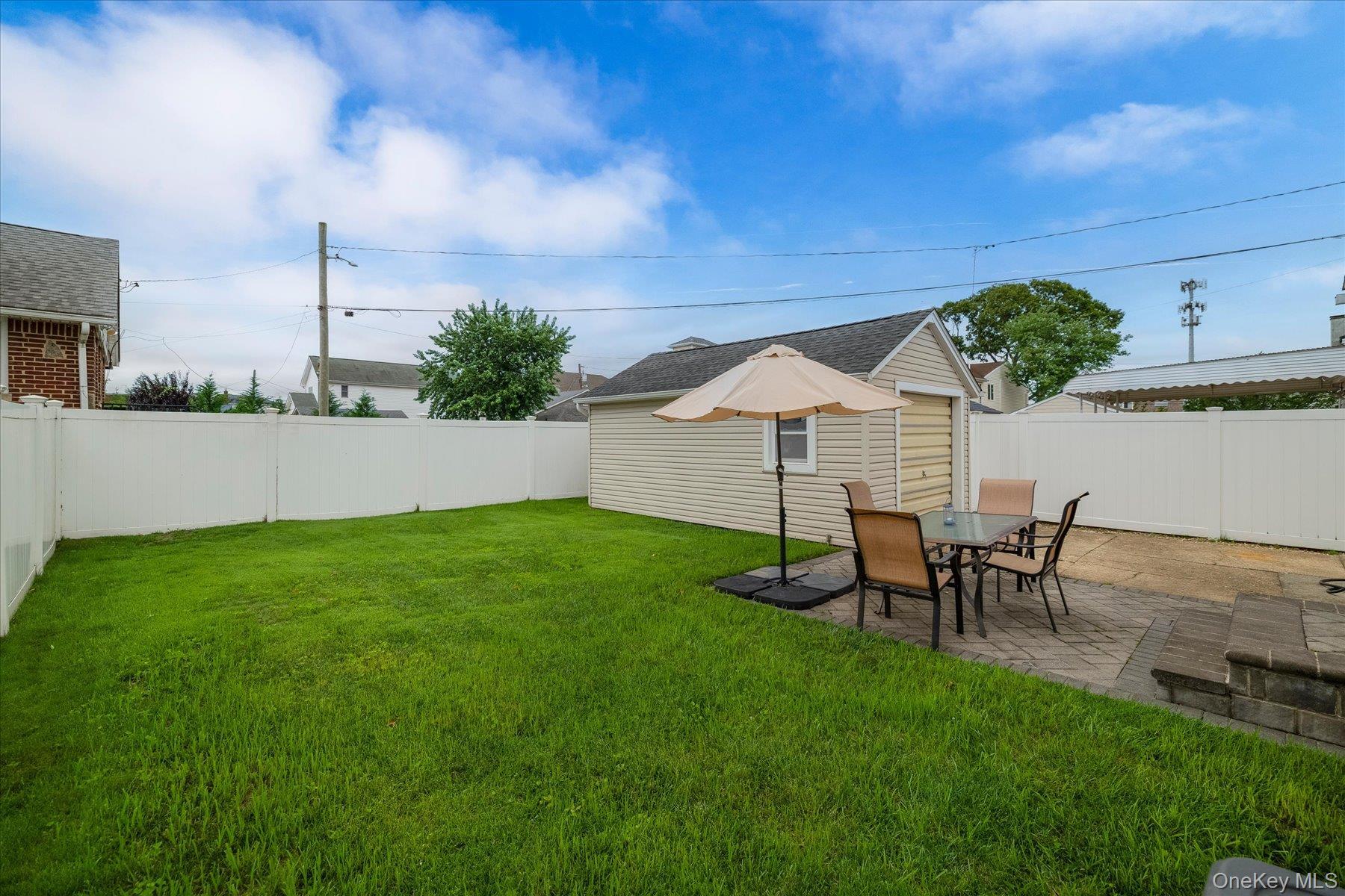 Single Family Royal Avenue Nassau County, NY 11572, MLS-1003172-17