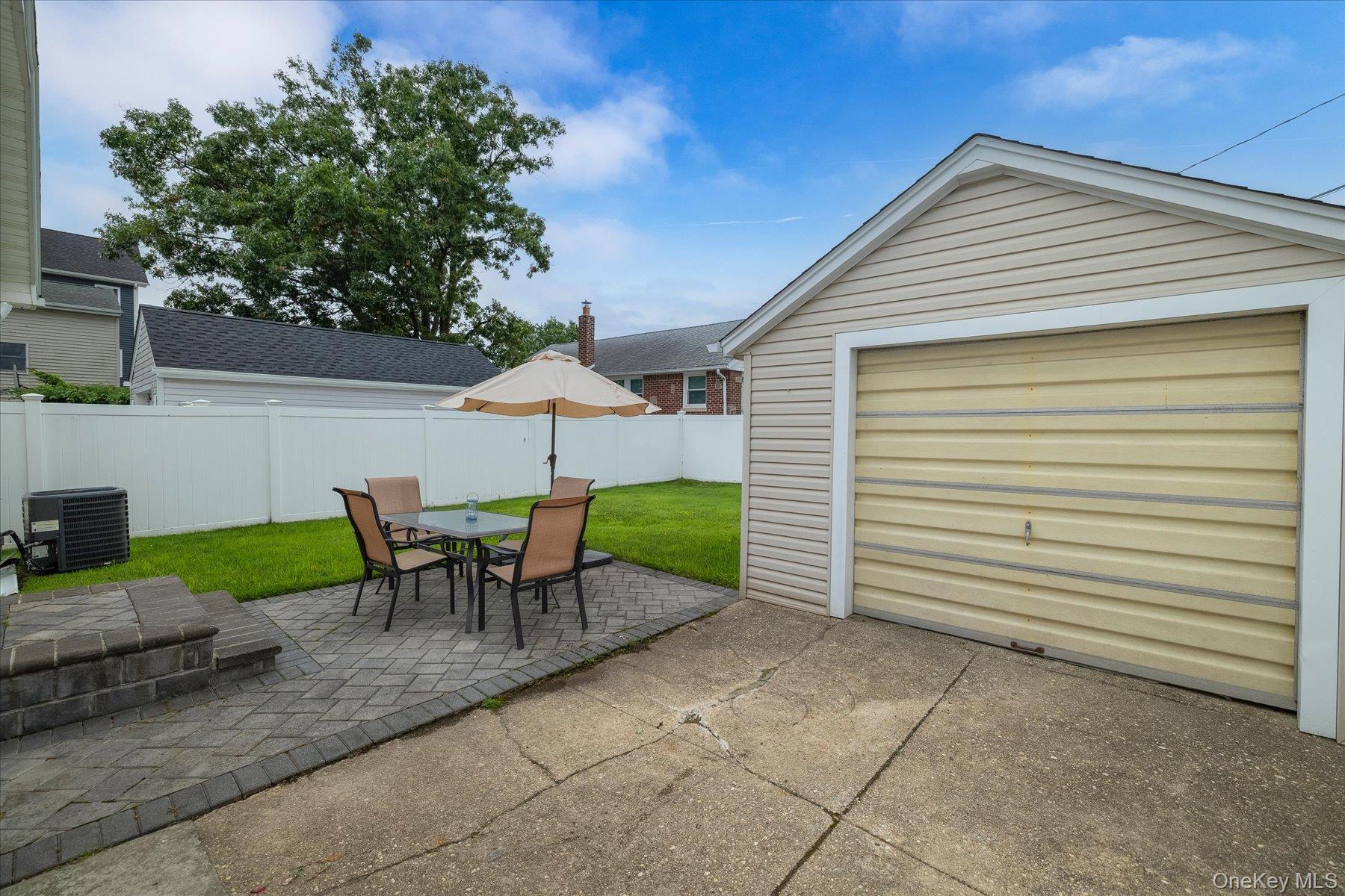 Single Family Royal Avenue Nassau County, NY 11572, MLS-1003172-3