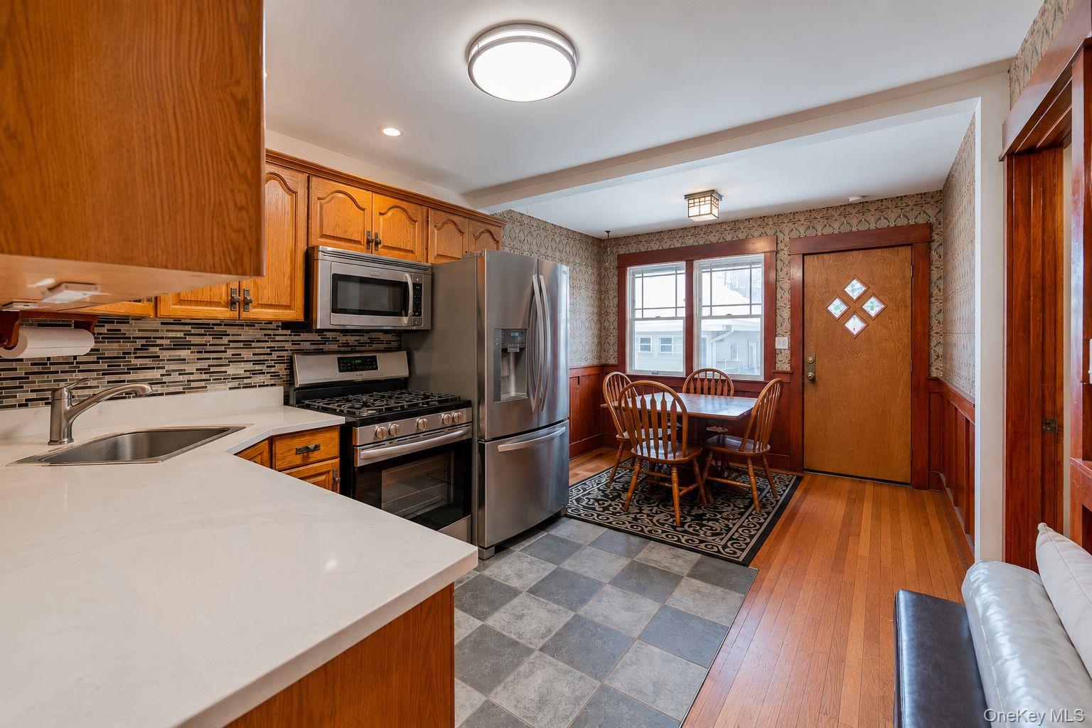 Single Family Williston Queens, NY 11001, MLS-1003182-10