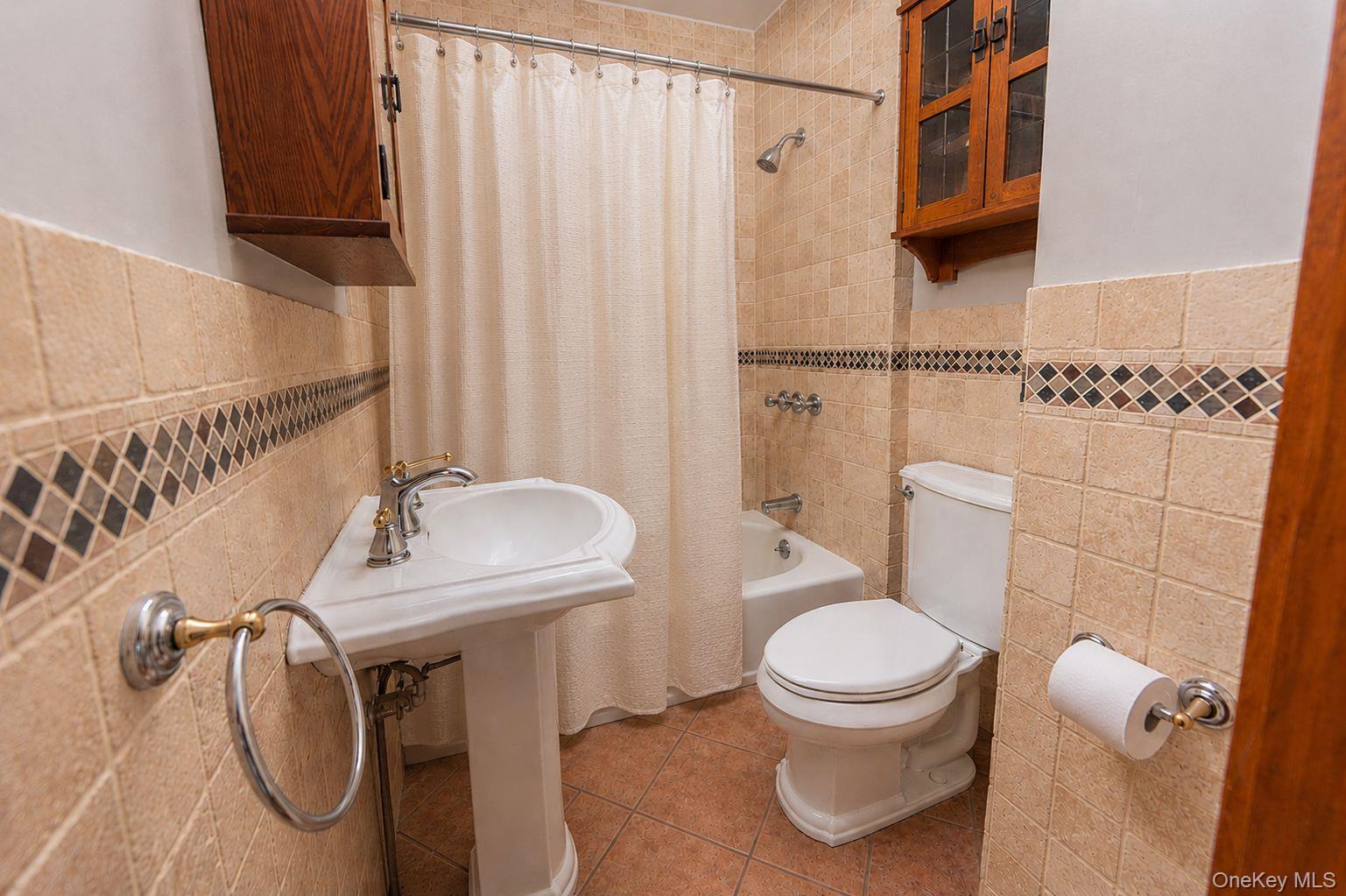 Single Family Williston Queens, NY 11001, MLS-1003182-13