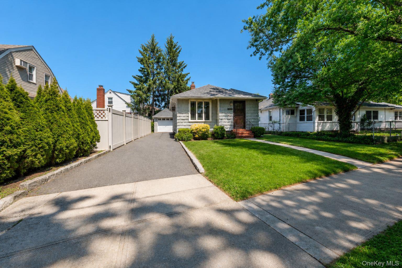 Single Family Williston Queens, NY 11001, MLS-1003182-3