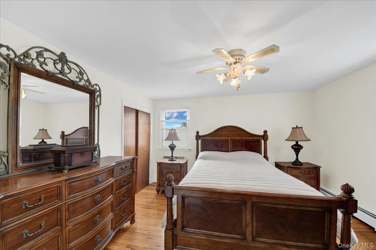 Single Family Harding Avenue Bronx, NY 10465, MLS-1003212-12
