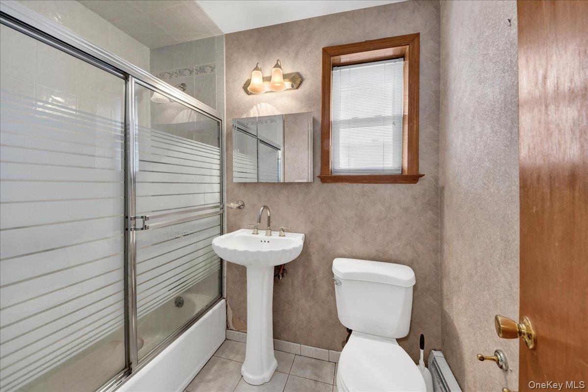 Single Family Harding Avenue Bronx, NY 10465, MLS-1003212-14