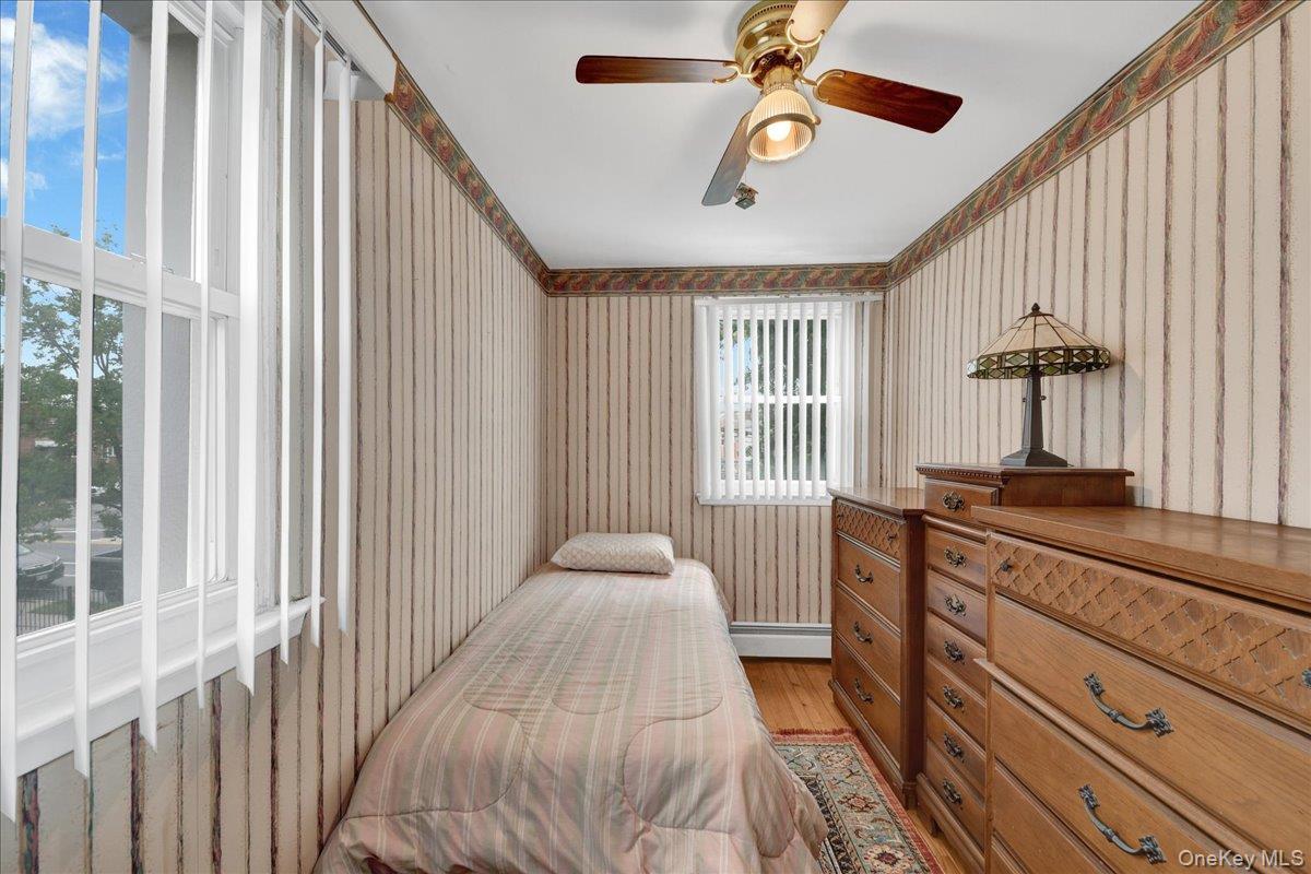 Single Family Harding Avenue Bronx, NY 10465, MLS-1003212-15