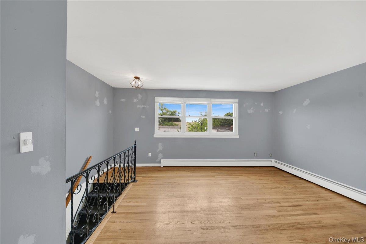 Single Family Harding Avenue Bronx, NY 10465, MLS-1003212-27