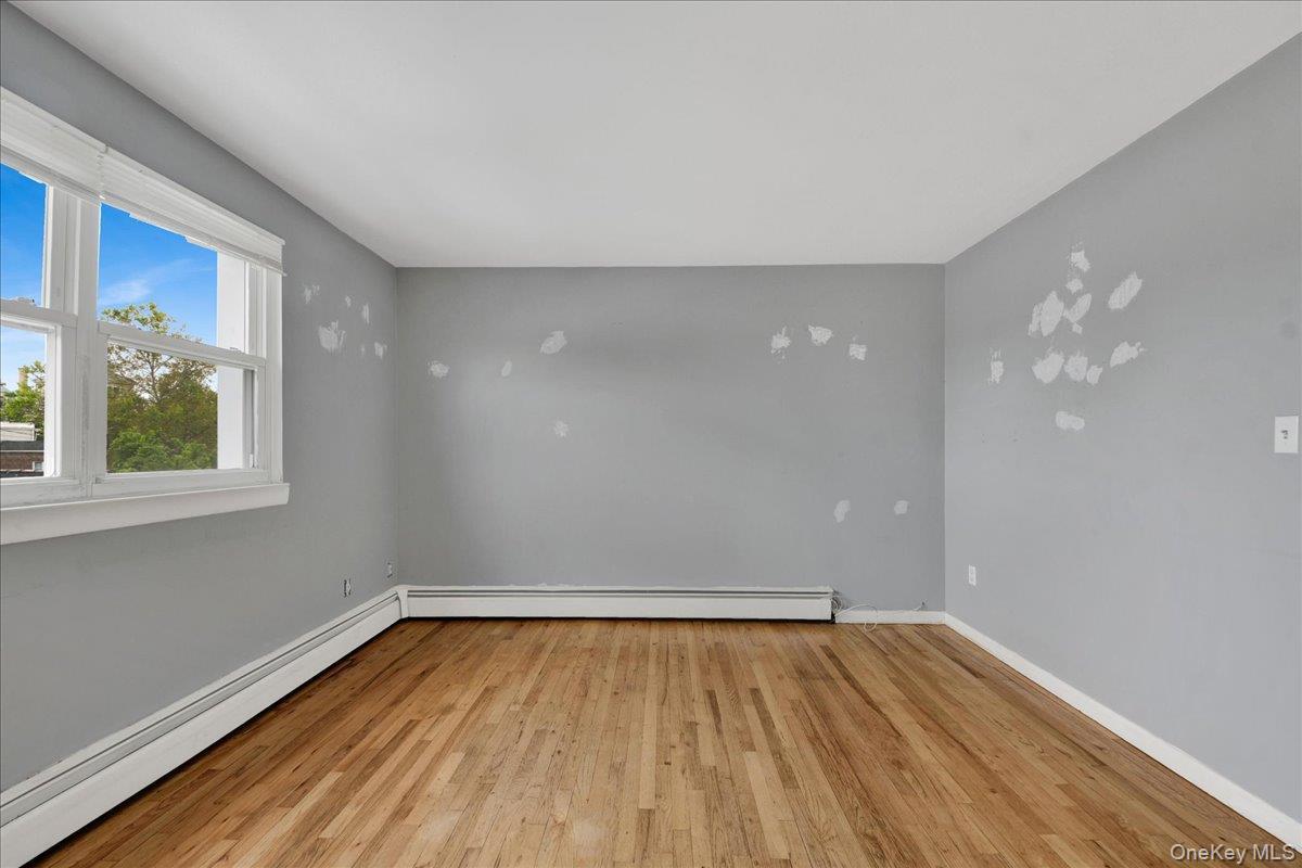 Single Family Harding Avenue Bronx, NY 10465, MLS-1003212-28