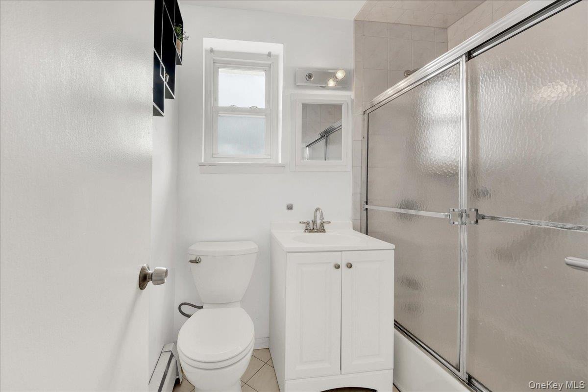 Single Family Harding Avenue Bronx, NY 10465, MLS-1003212-33