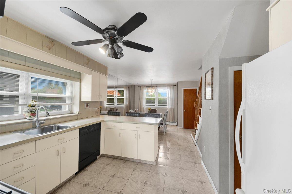 Single Family Harding Avenue Bronx, NY 10465, MLS-1003212-7