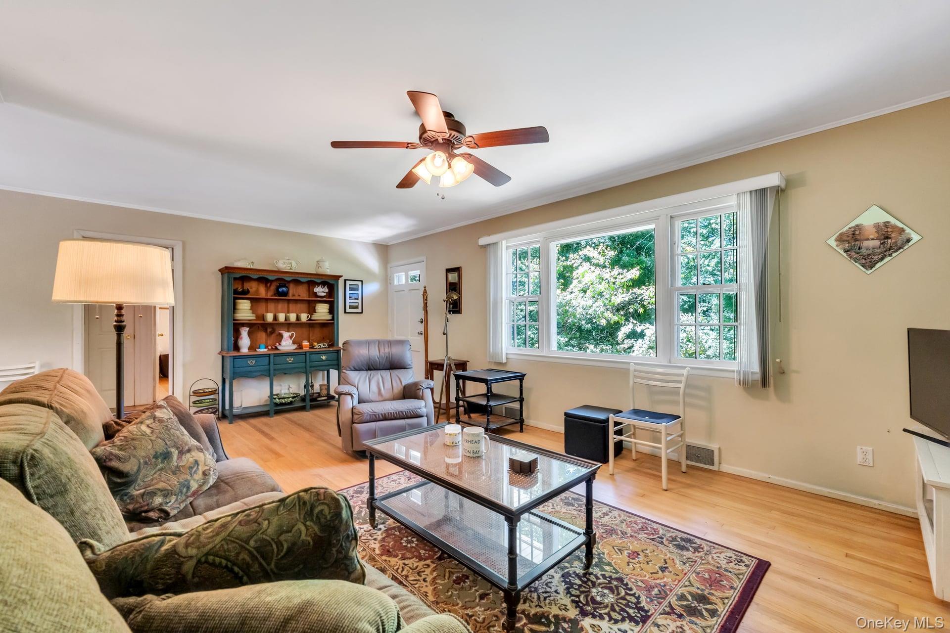 Single Family Cove Hollow Road Suffolk County, NY 11937, MLS-1003230-3