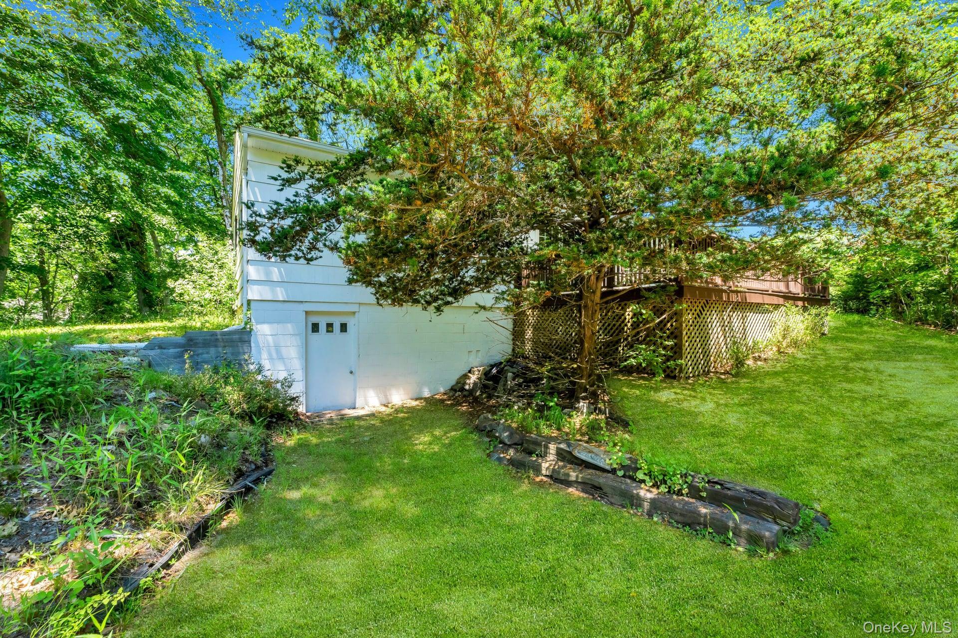 Single Family Cove Hollow Road Suffolk County, NY 11937, MLS-1003230-32