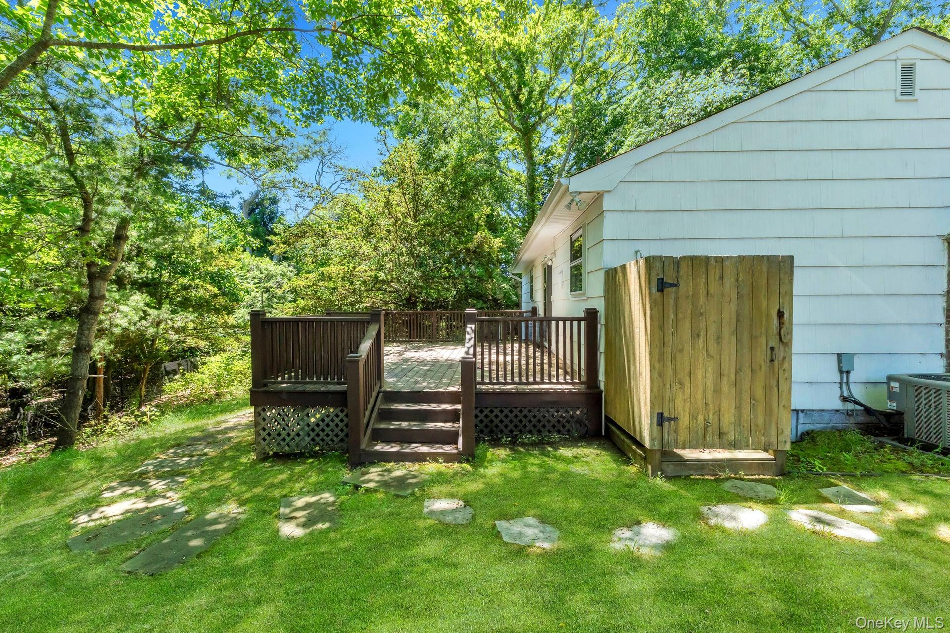 Single Family Cove Hollow Road Suffolk County, NY 11937, MLS-1003230-34