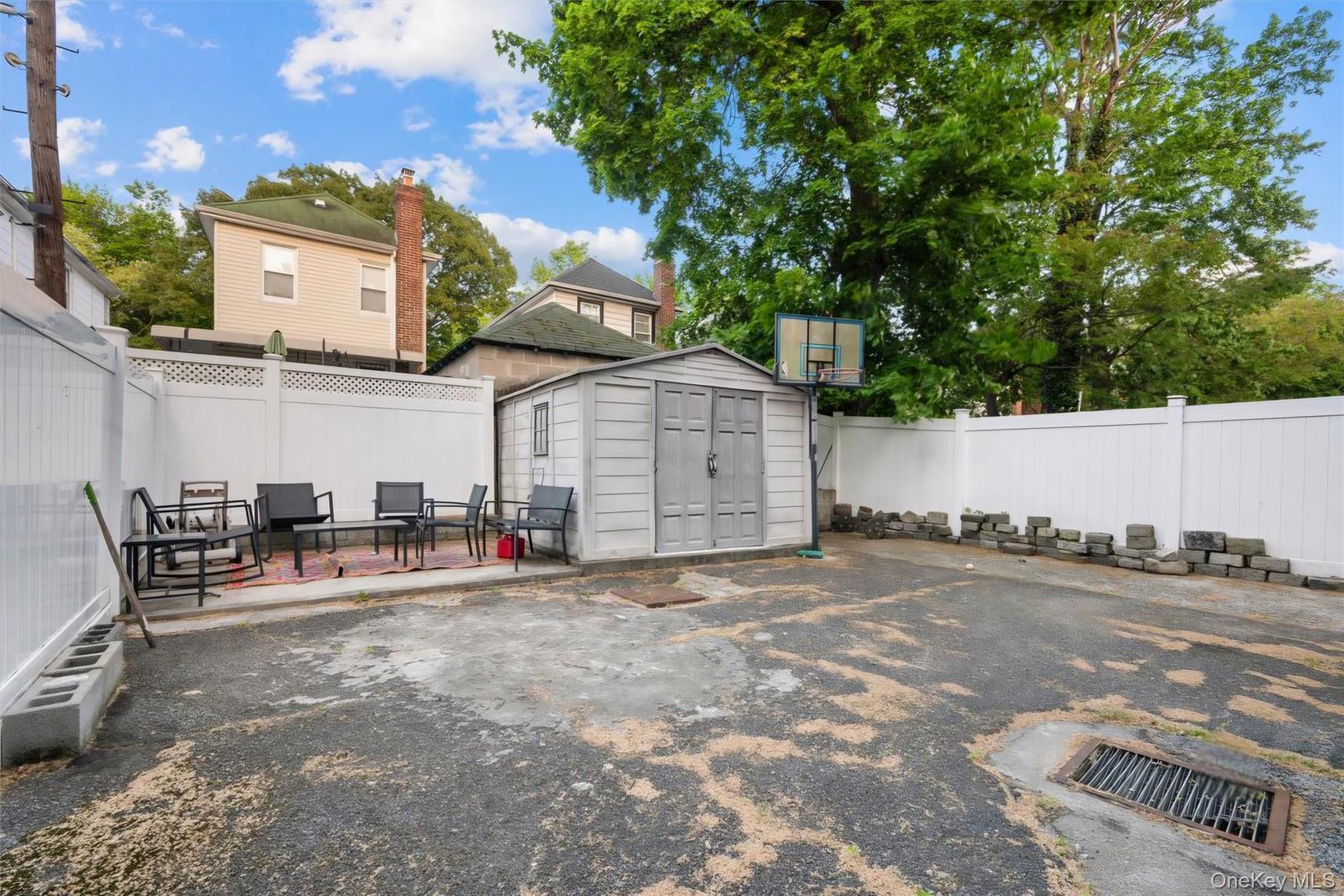 Single Family Harper Avenue Bronx, NY 10466, MLS-1003233-10