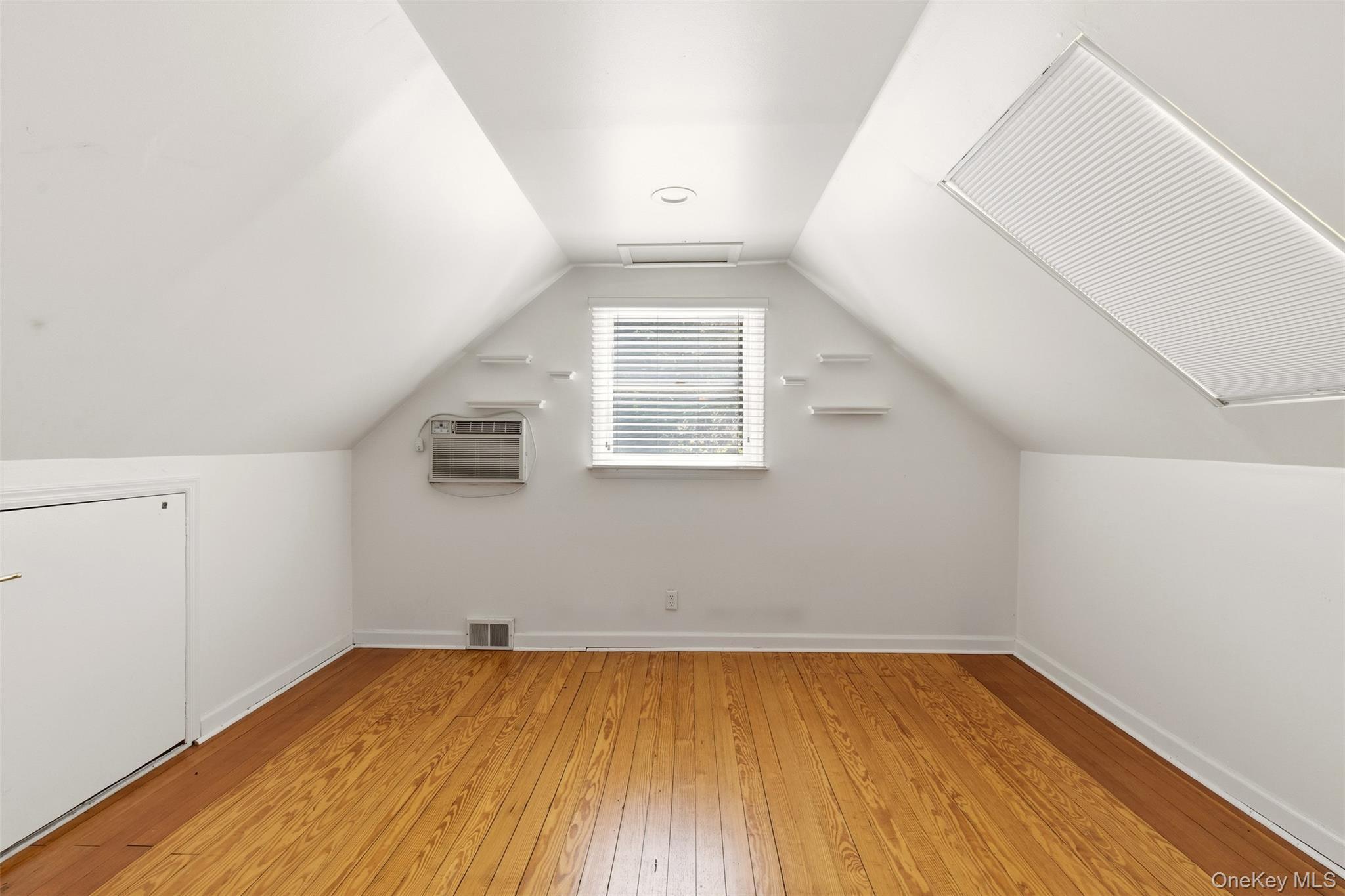 Single Family Vineyard Road Suffolk County, NY 11743, MLS-1003249-19