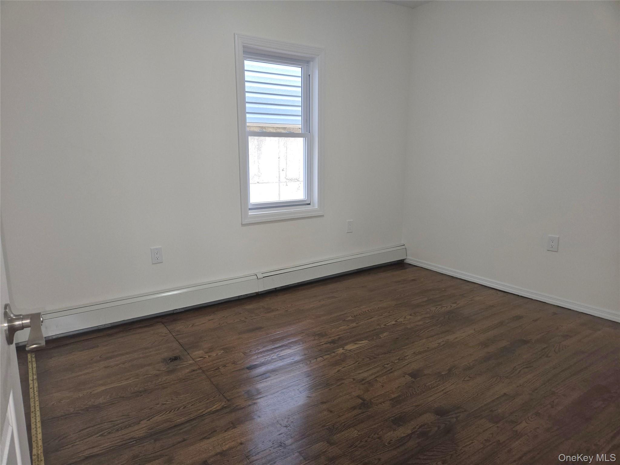 Single Family 10th  Queens, NY 11693, MLS-1003266-16