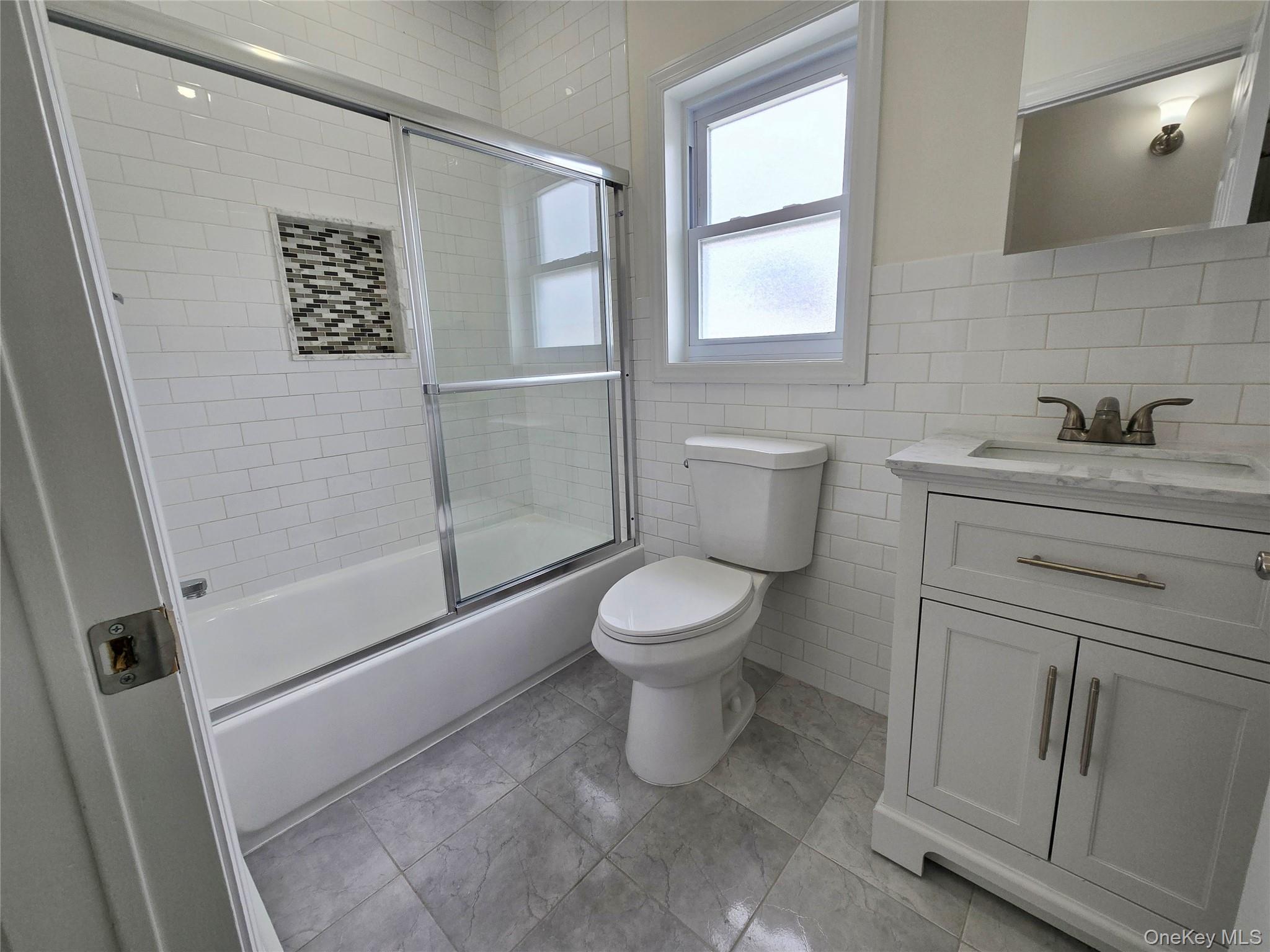 Single Family 10th  Queens, NY 11693, MLS-1003266-21