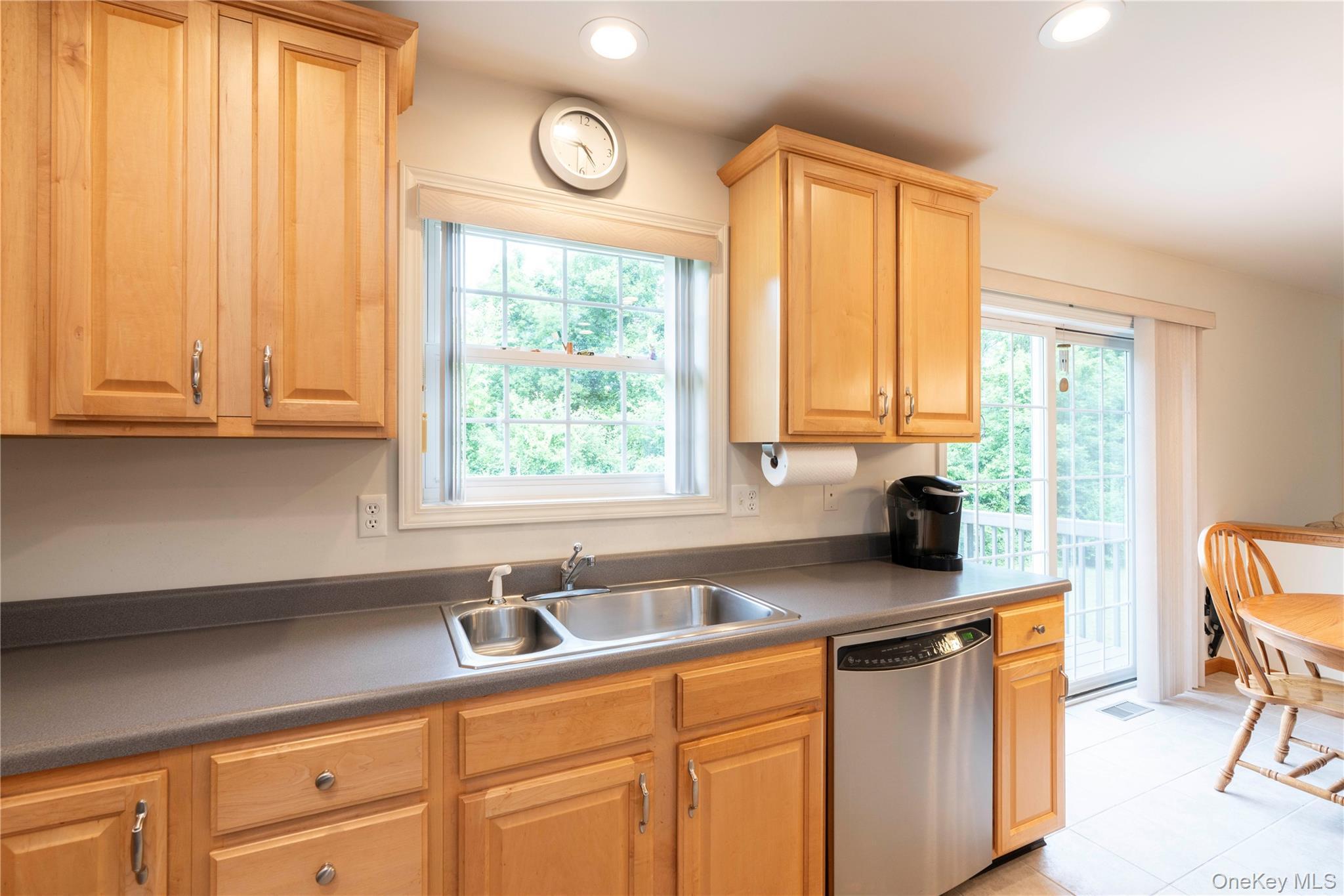 Single Family Wildflower Ridge  Dutchess County, NY 12603, MLS-1003289-16