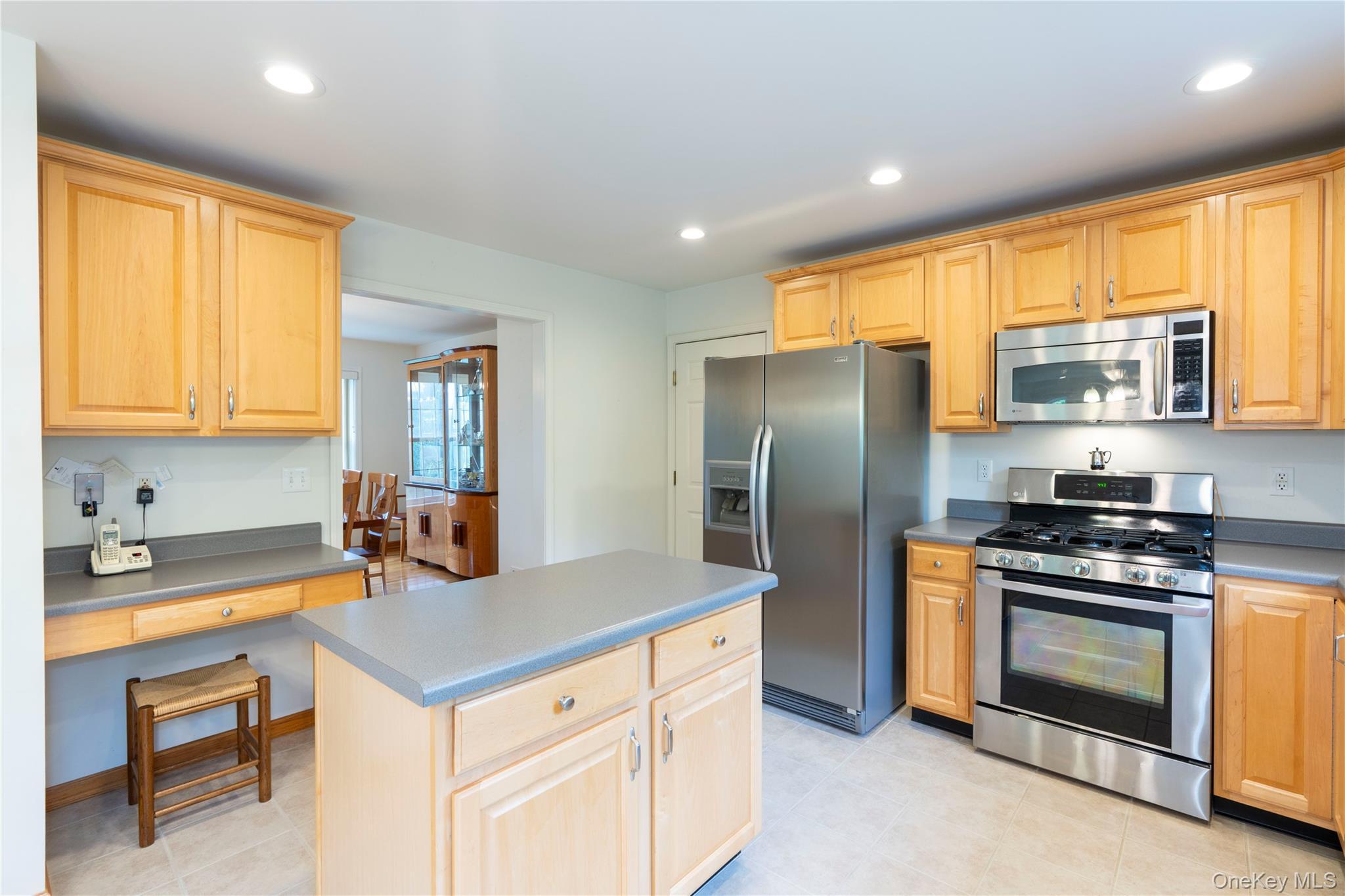 Single Family Wildflower Ridge  Dutchess County, NY 12603, MLS-1003289-17