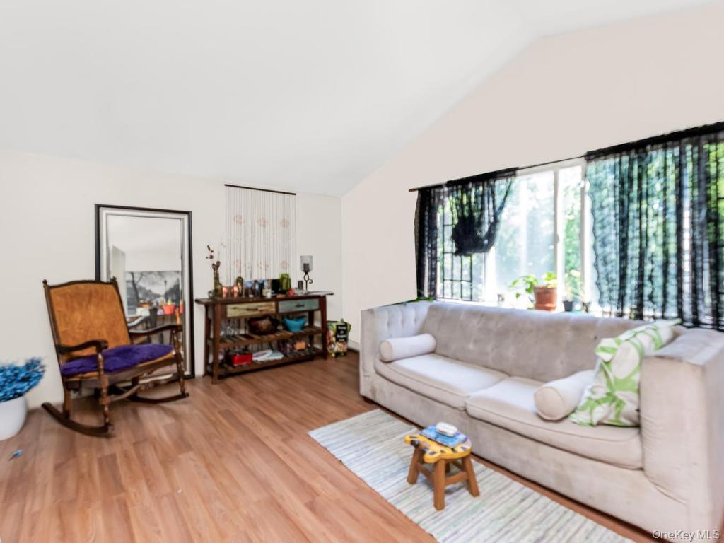 Single Family Boller Bronx, NY 10466, MLS-1003292-19