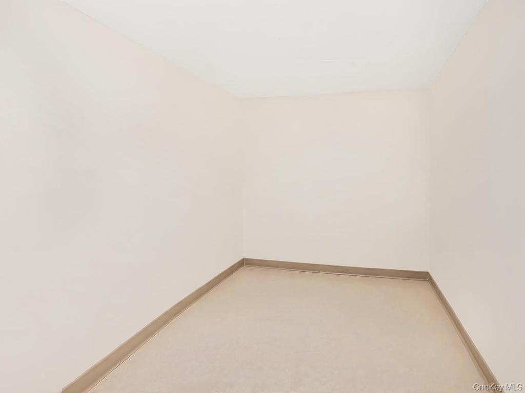 Single Family Boller Bronx, NY 10466, MLS-1003292-24