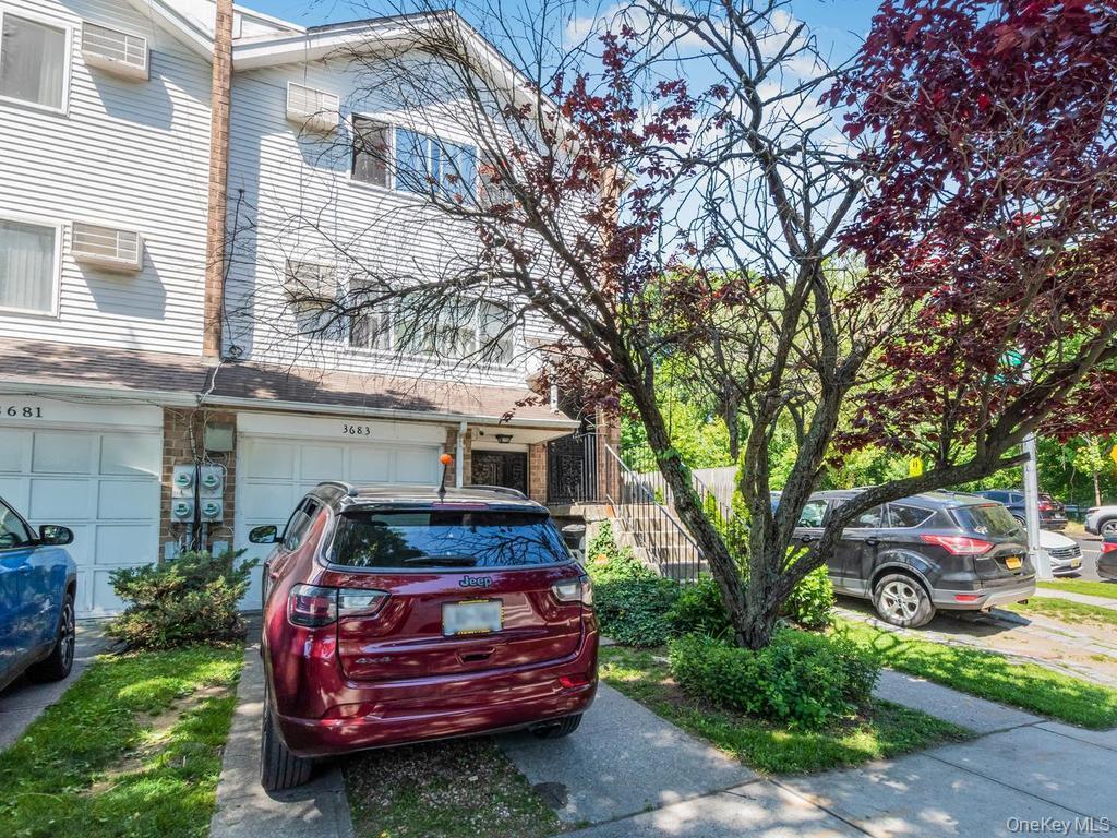 Single Family Boller Bronx, NY 10466, MLS-1003292-3