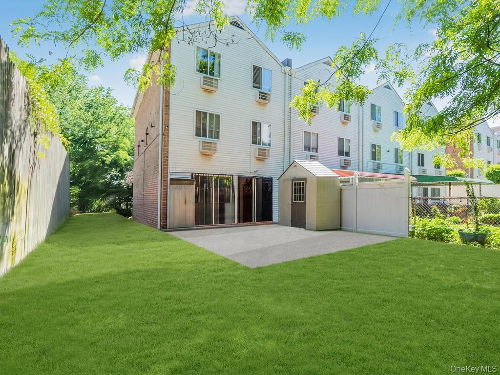 Single Family Boller Bronx, NY 10466, MLS-1003292-4