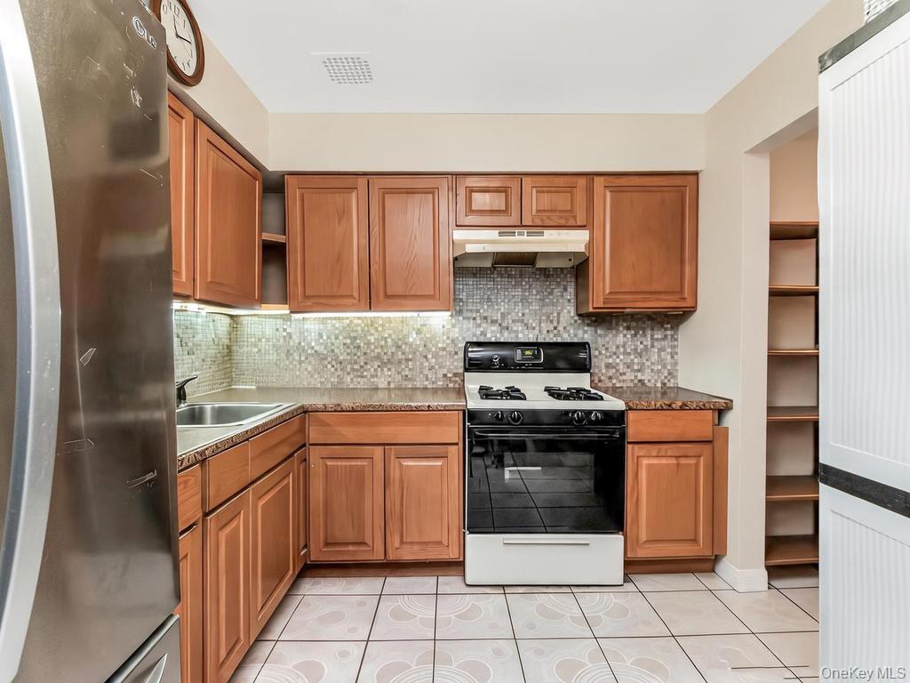 Single Family Boller Bronx, NY 10466, MLS-1003292-6