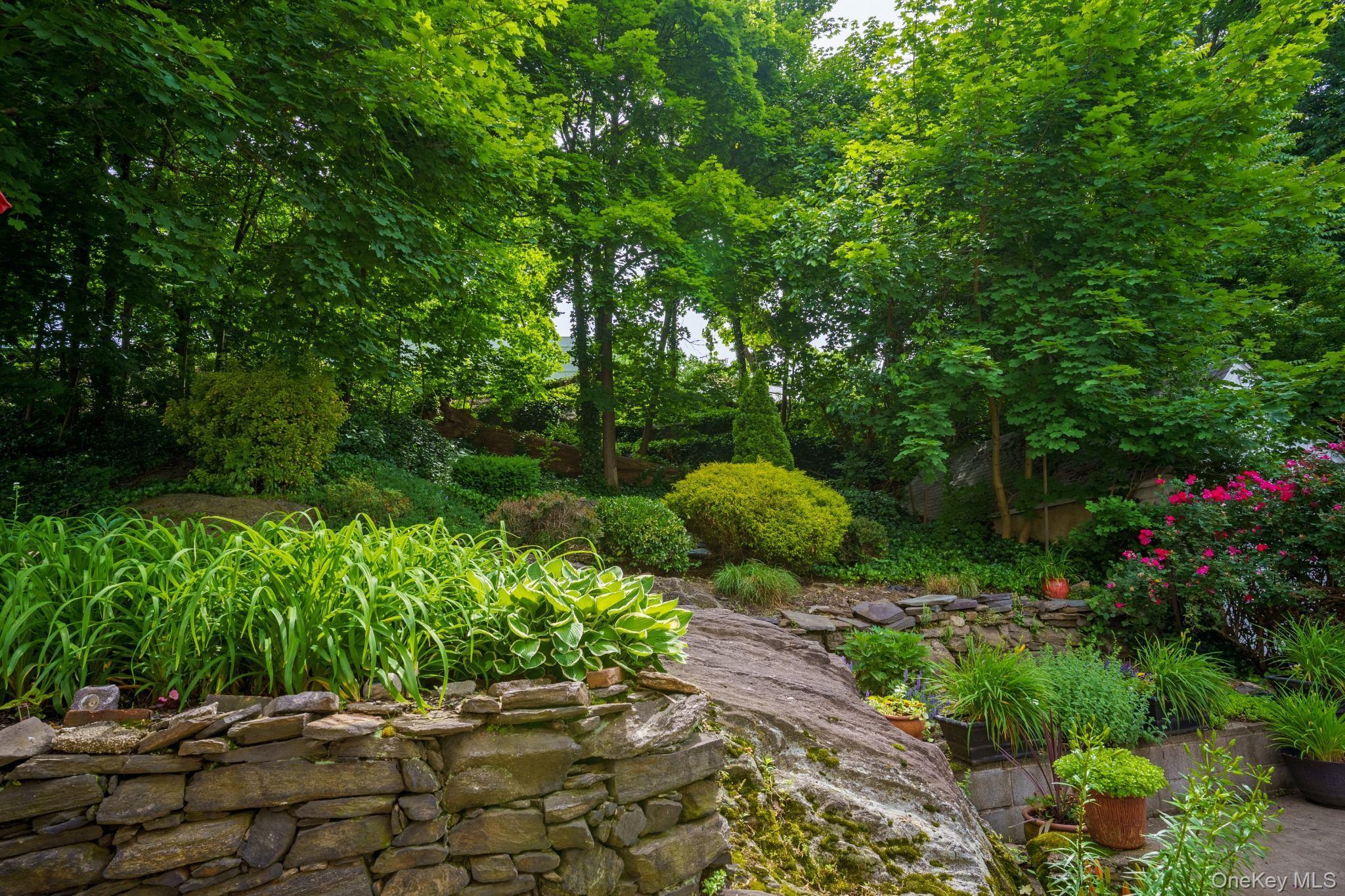 Single Family Esplanade  Westchester County, NY 10553, MLS-1003363-15