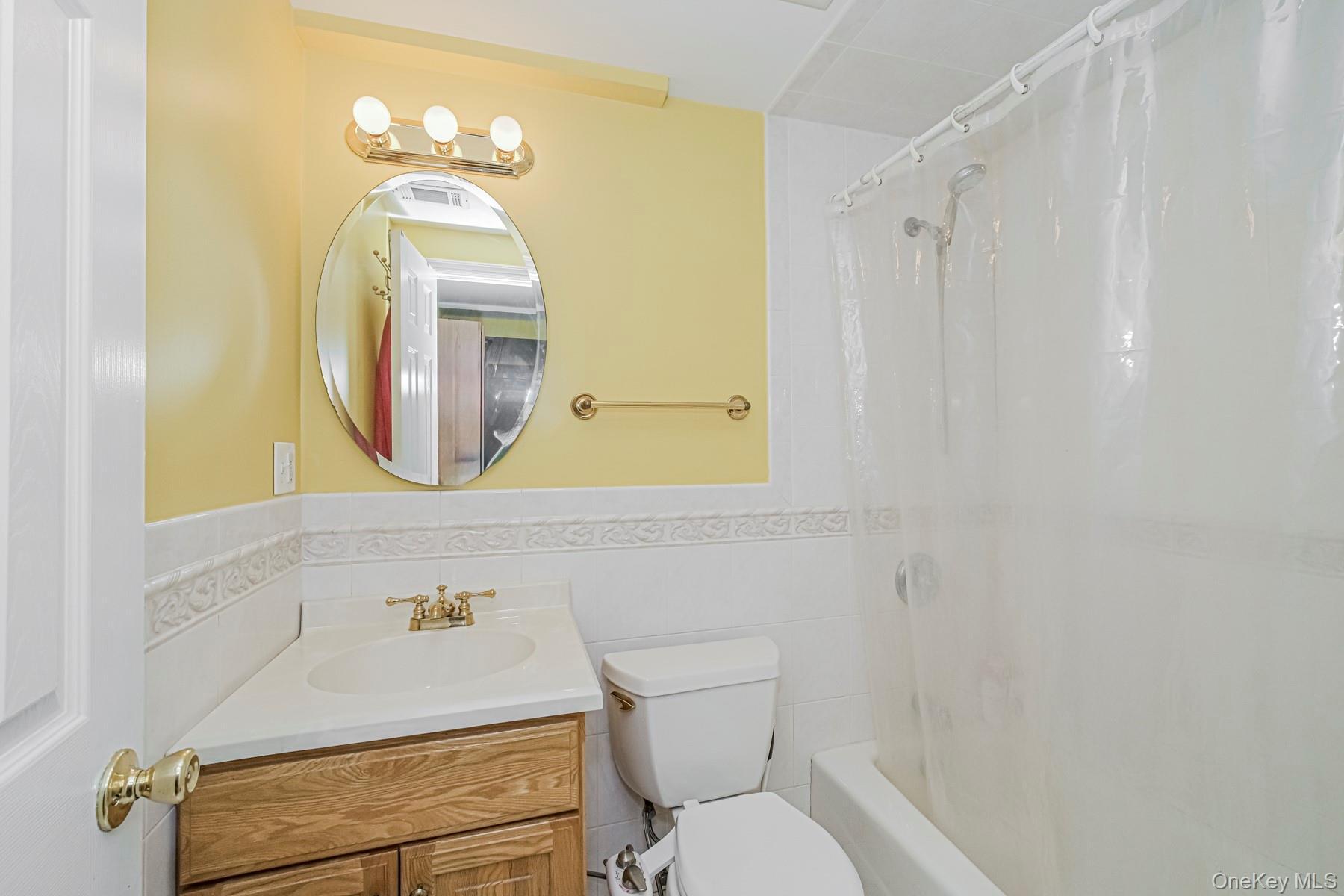Single Family Putters Ct Staten Island, NY 10301, MLS-1003451-21