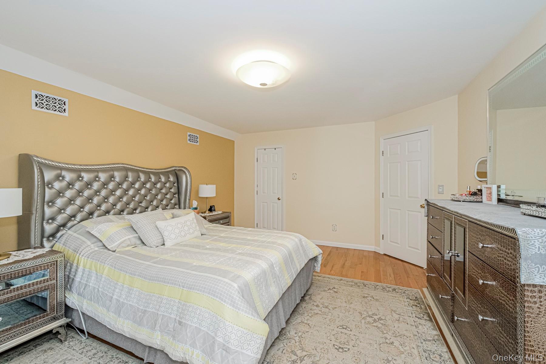 Single Family Putters Ct Staten Island, NY 10301, MLS-1003451-27